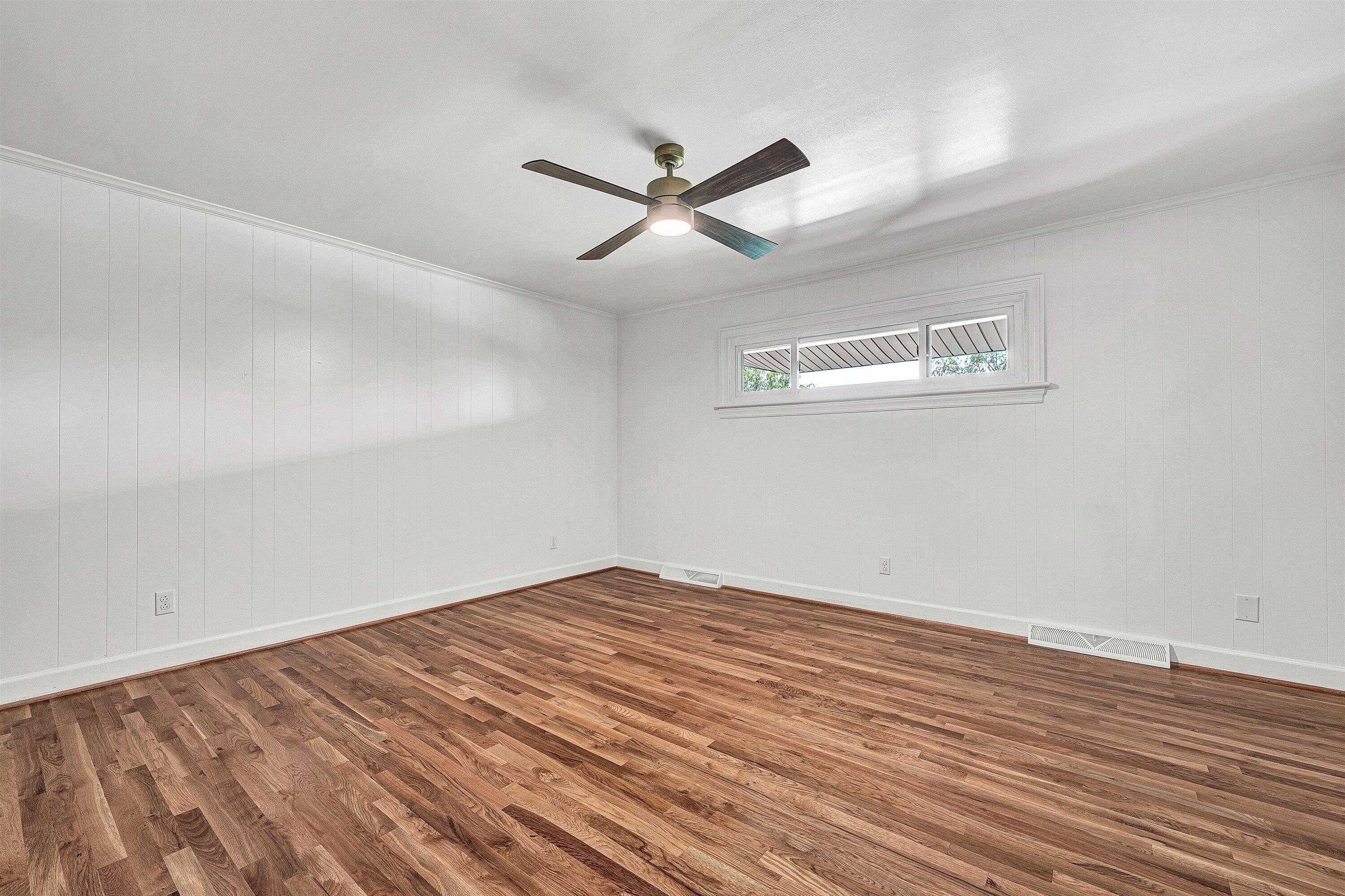 1223 Roanoke BLVD