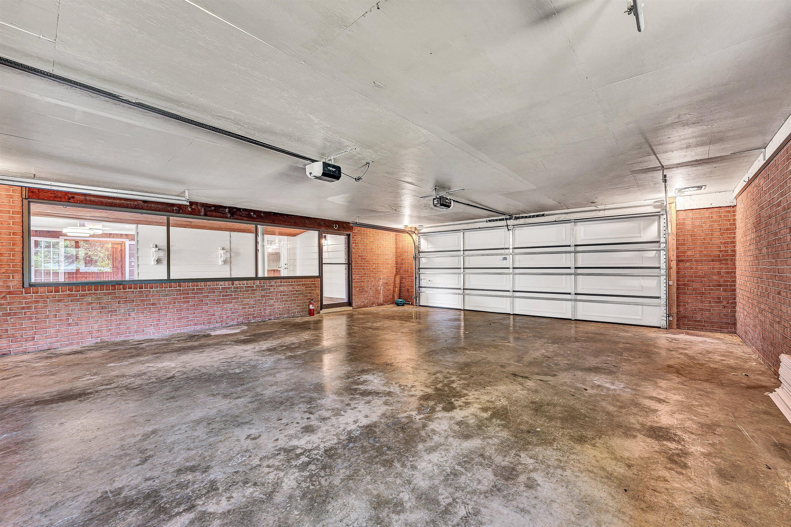 1223 Roanoke BLVD