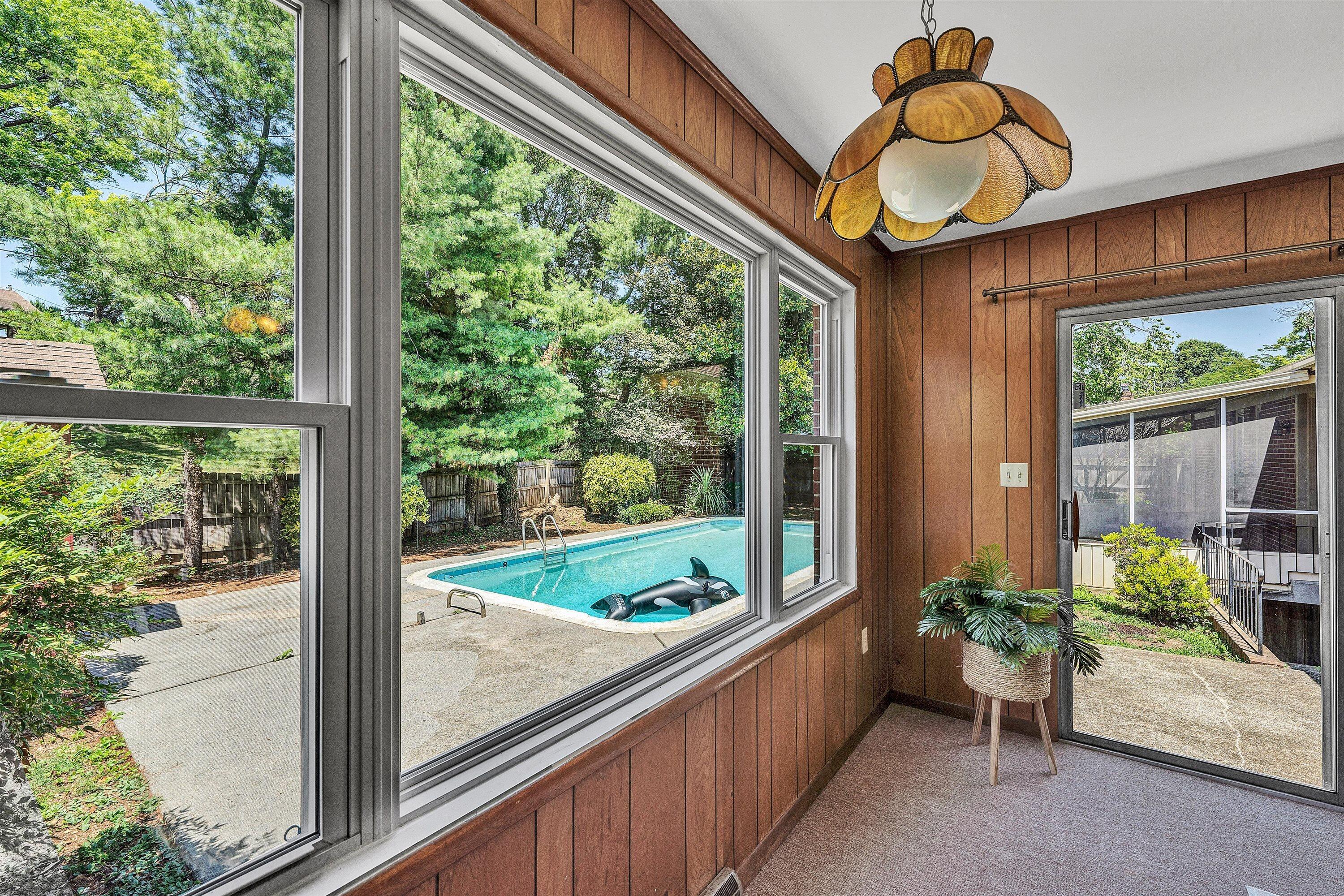 423 Highfield RD