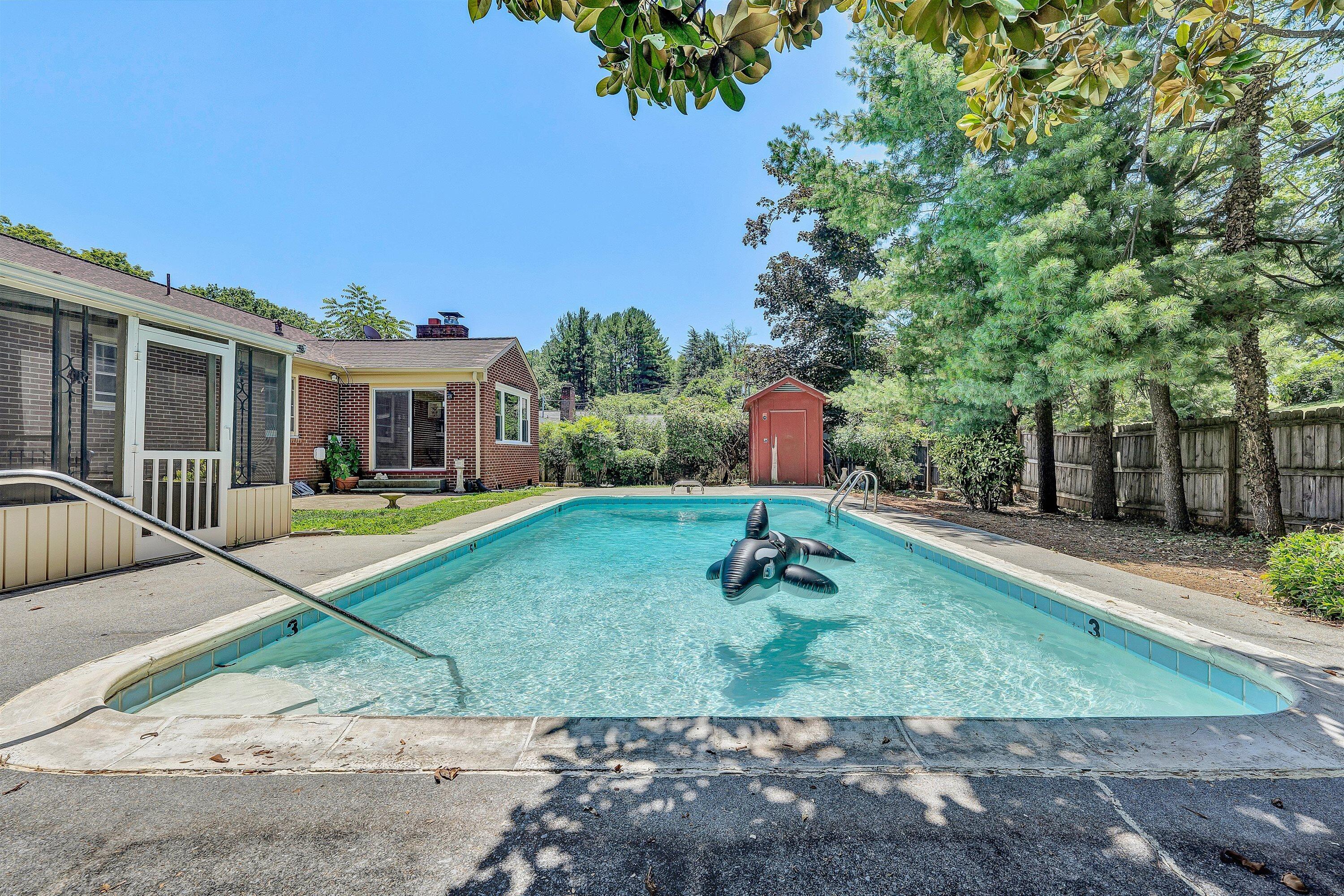423 Highfield RD