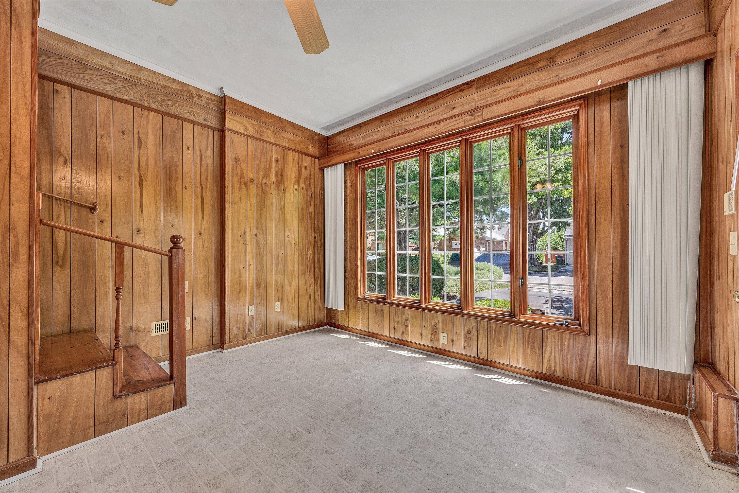 423 Highfield RD