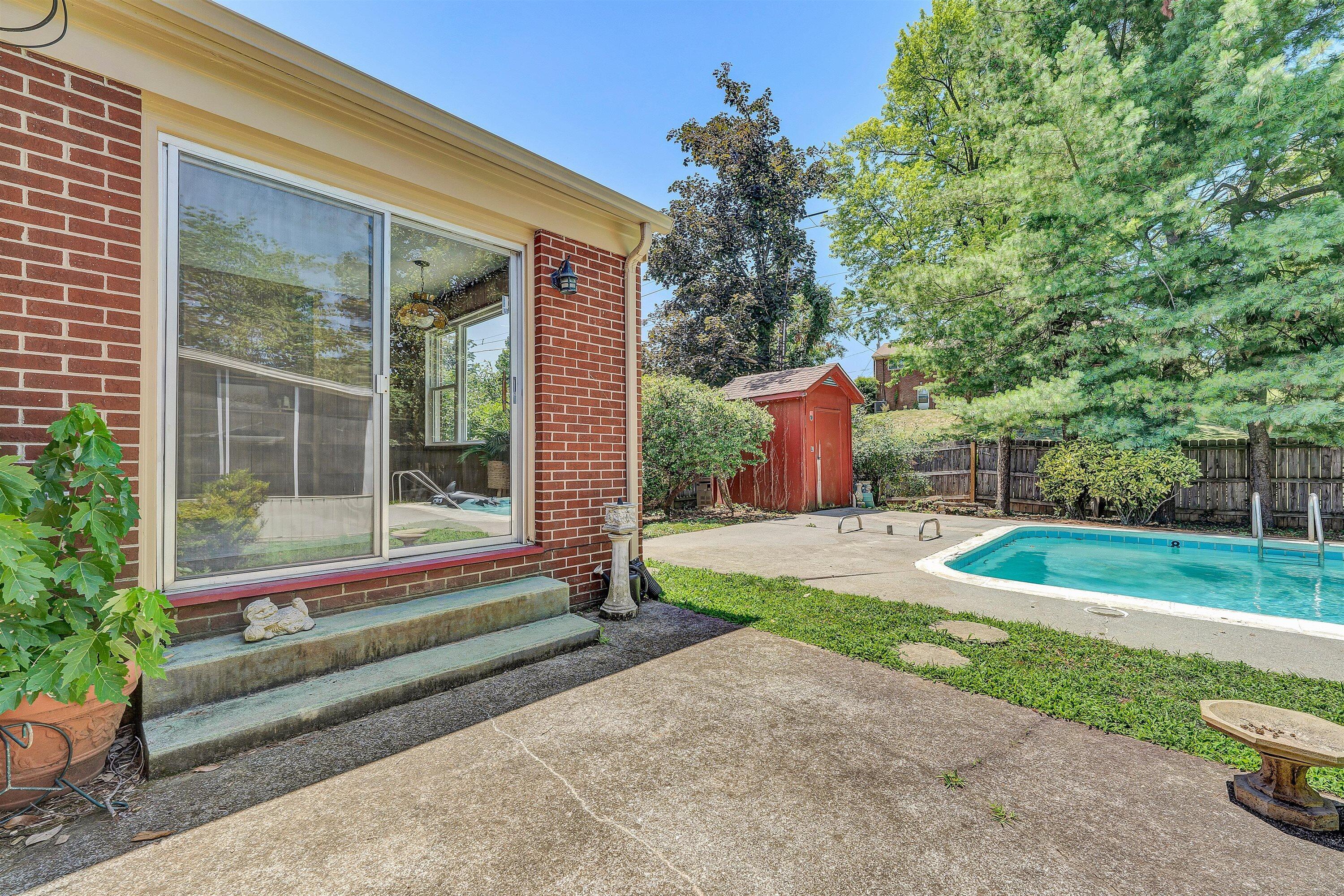 423 Highfield RD