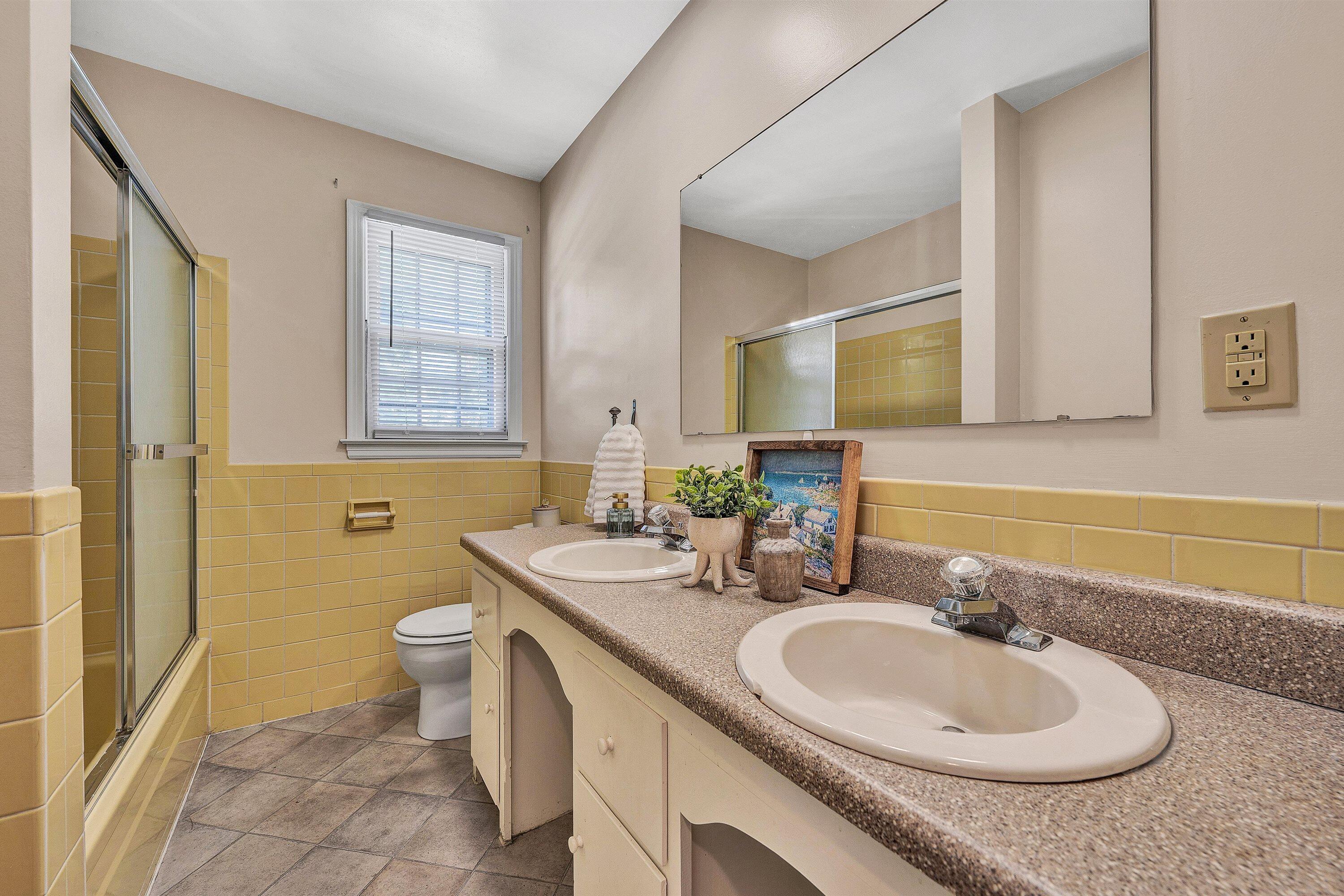 423 Highfield RD