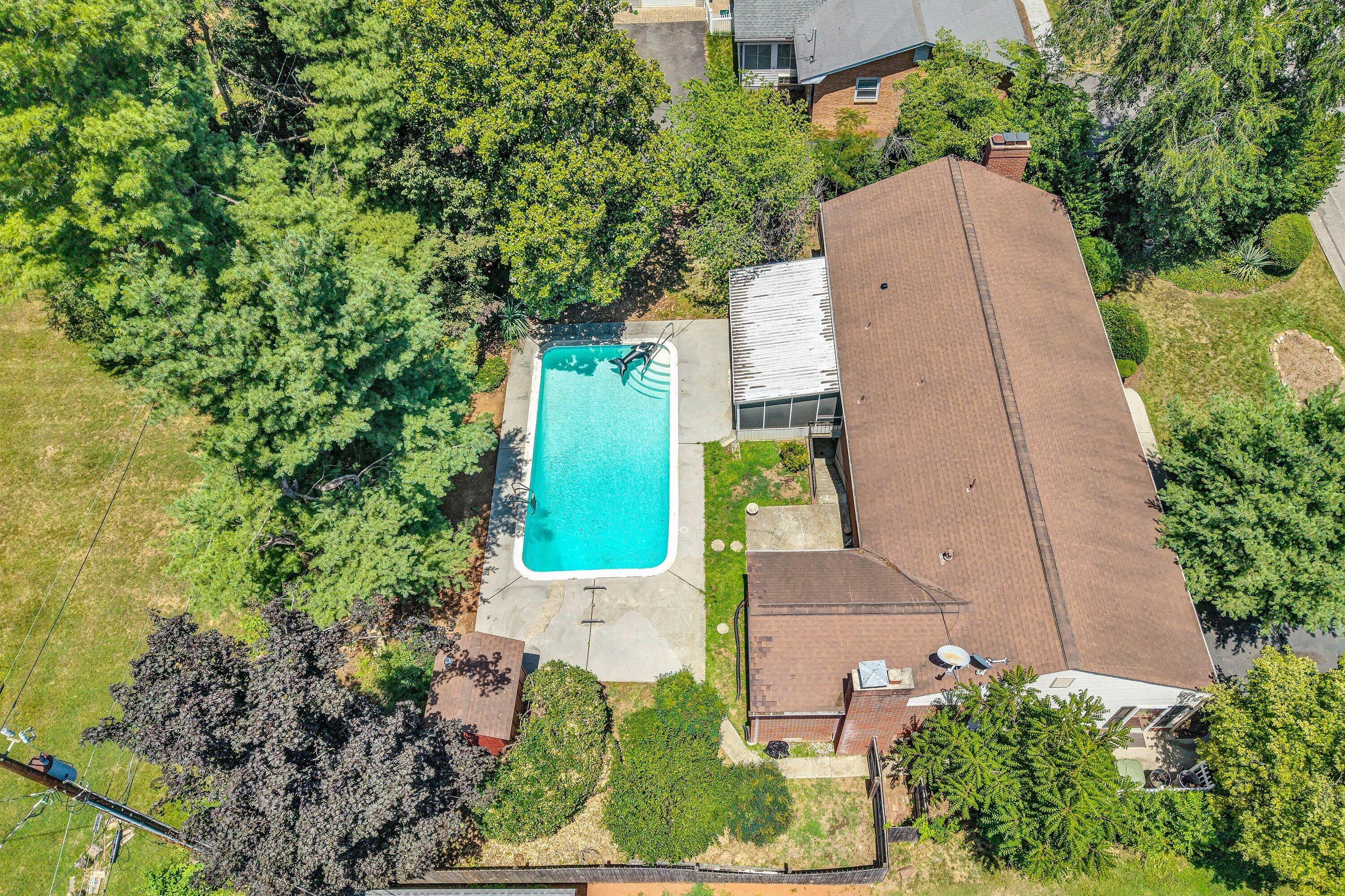 423 Highfield RD