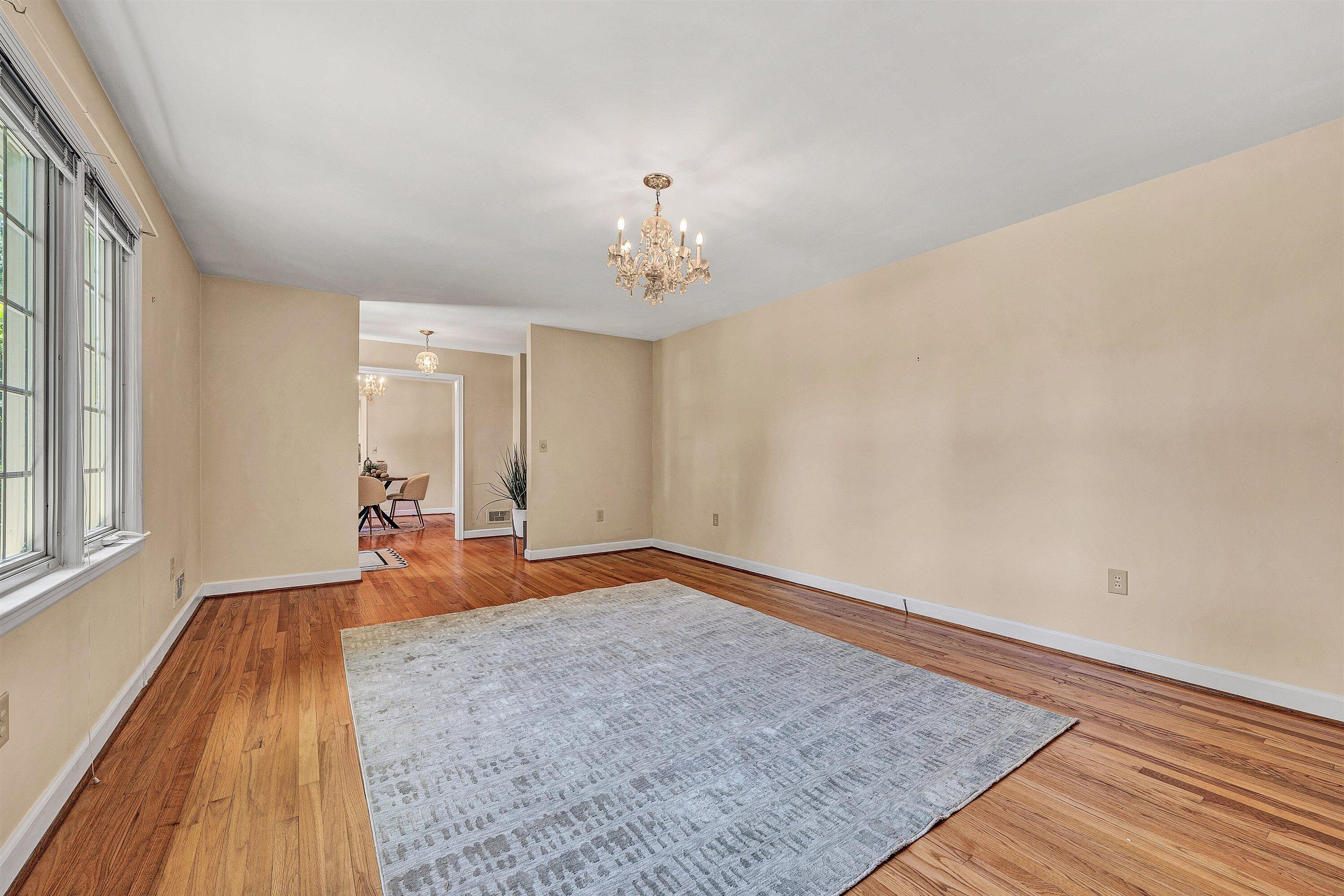 423 Highfield RD