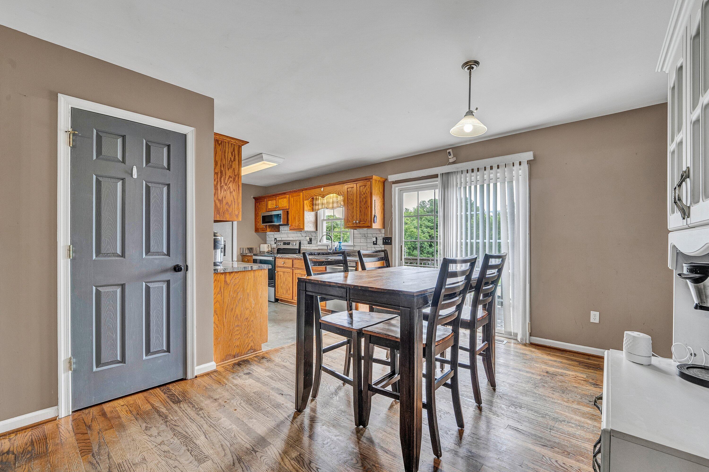 75 Estate DR