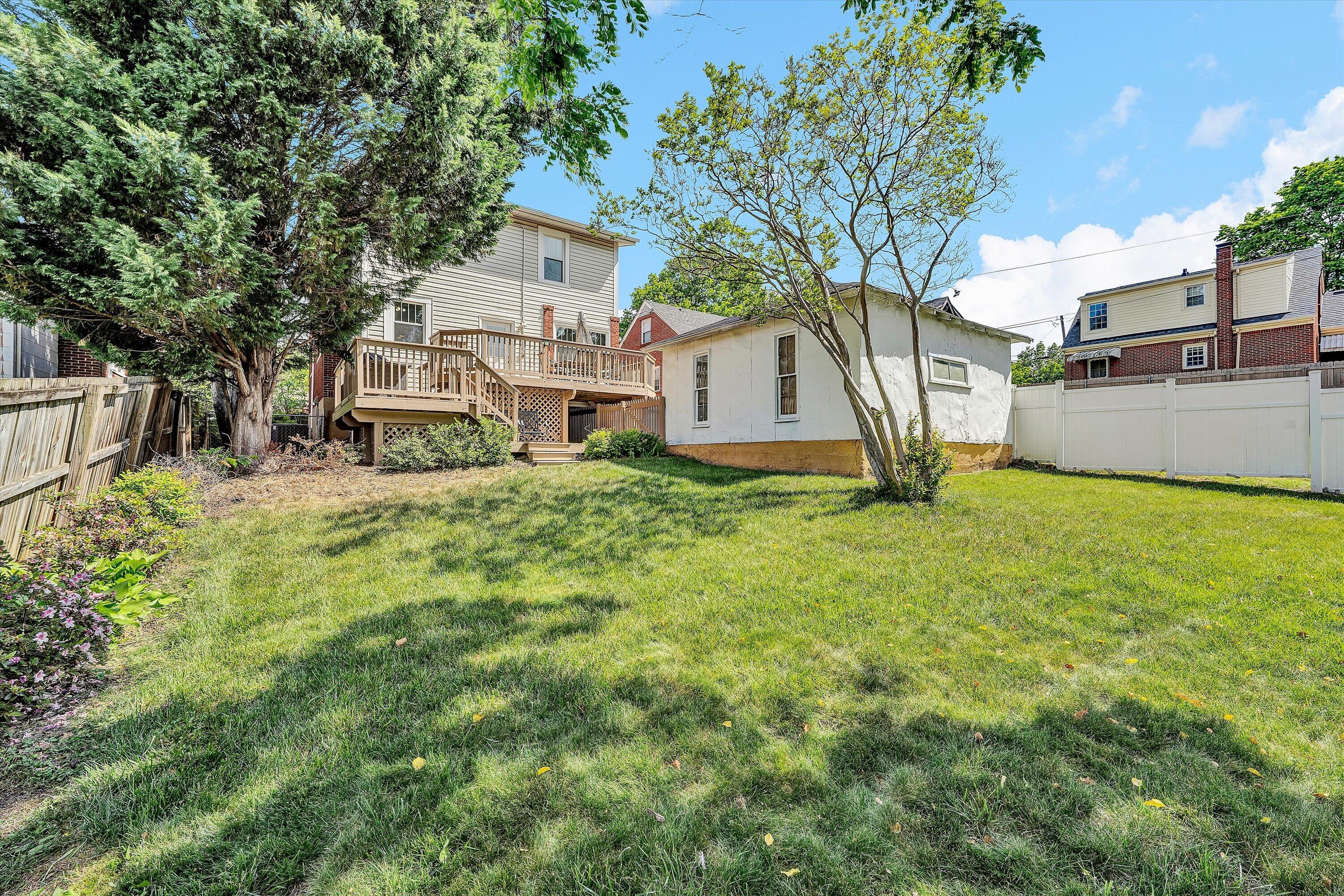 1912 Bluemont AVE SW
