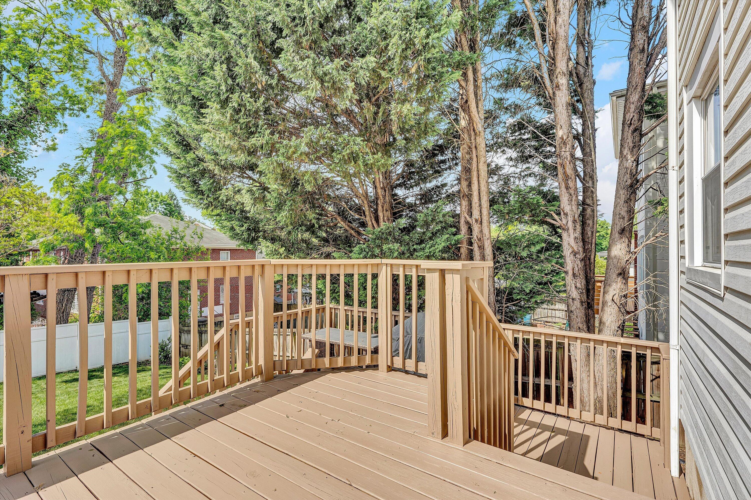 1912 Bluemont AVE SW