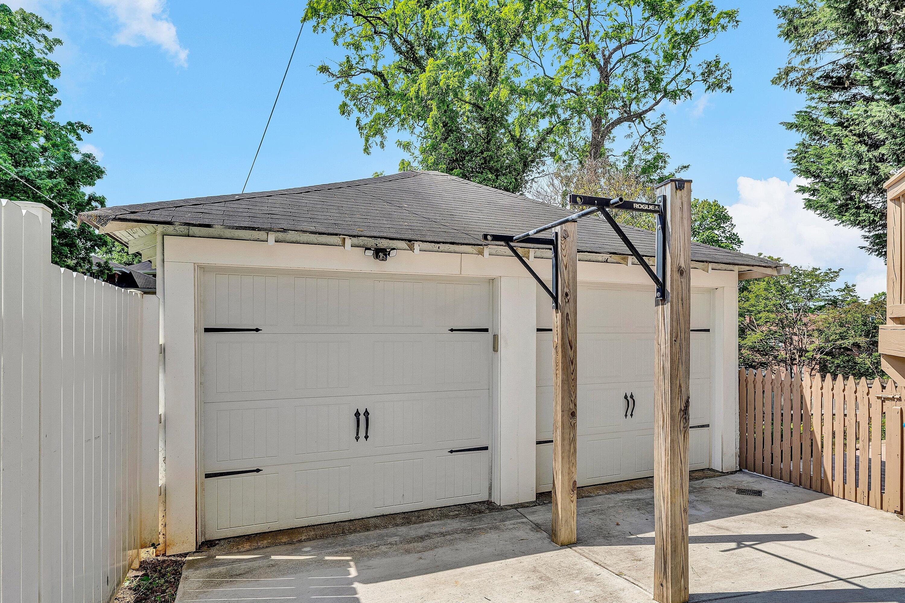 1912 Bluemont AVE SW