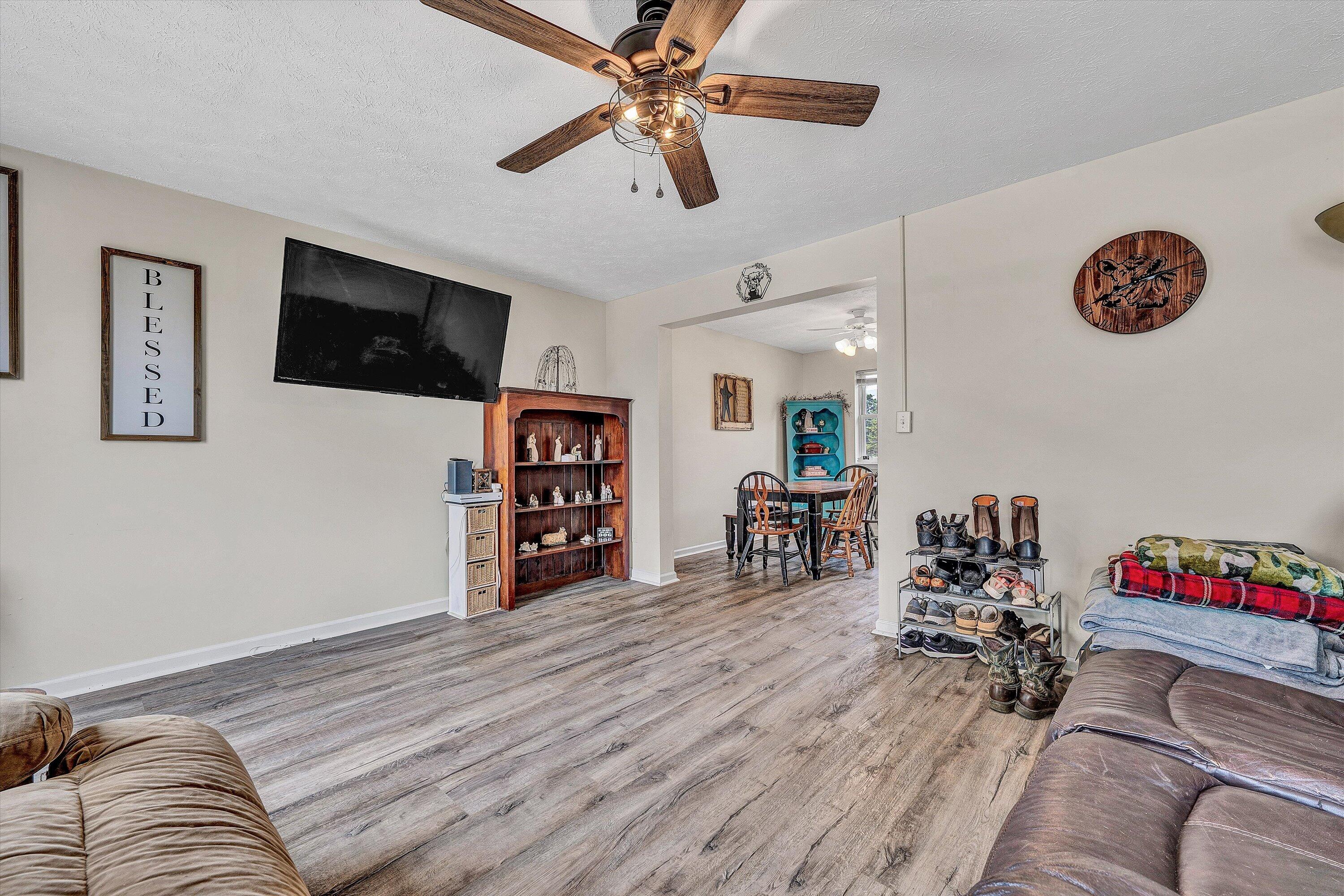 3626 Old Fincastle RD