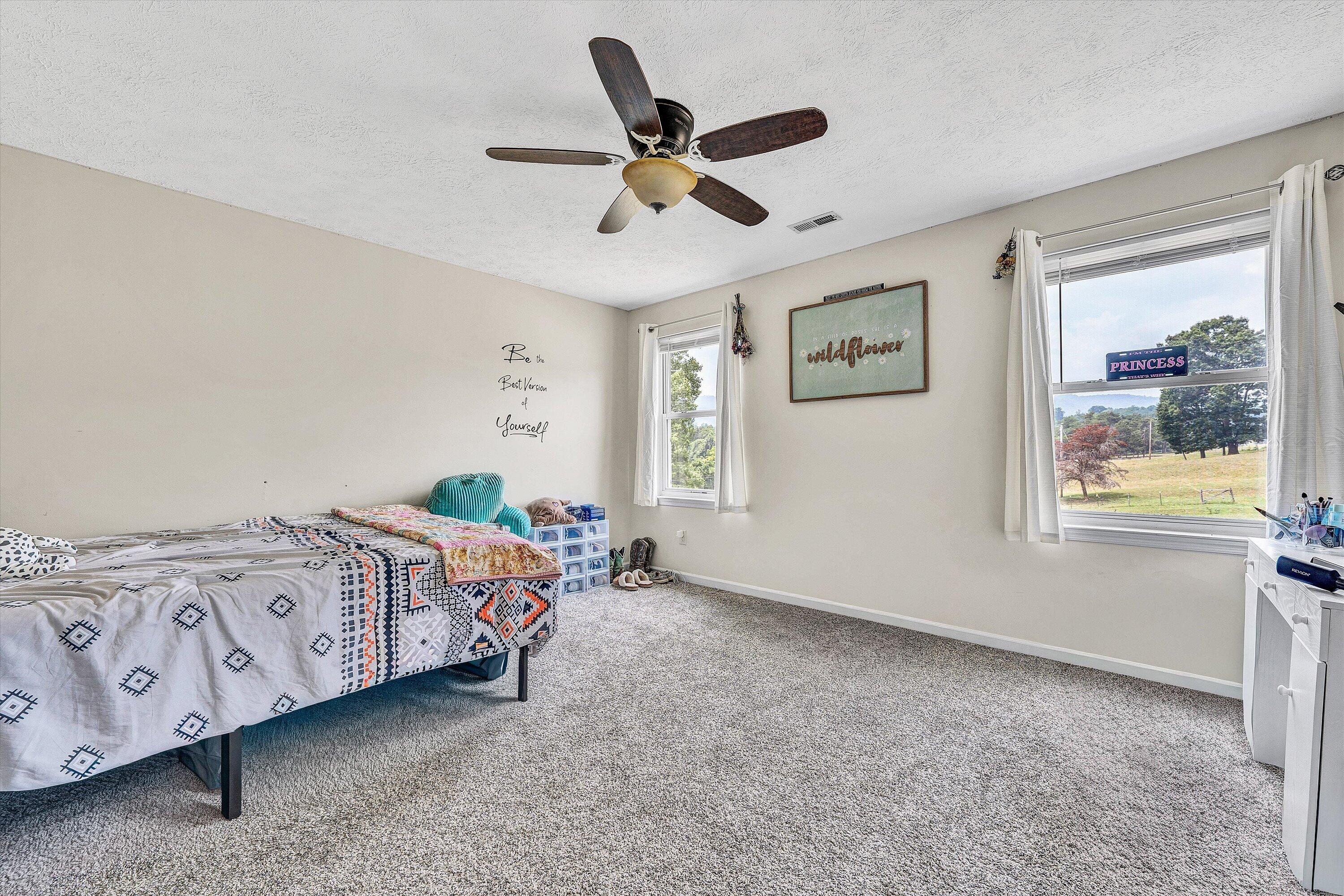 3626 Old Fincastle RD