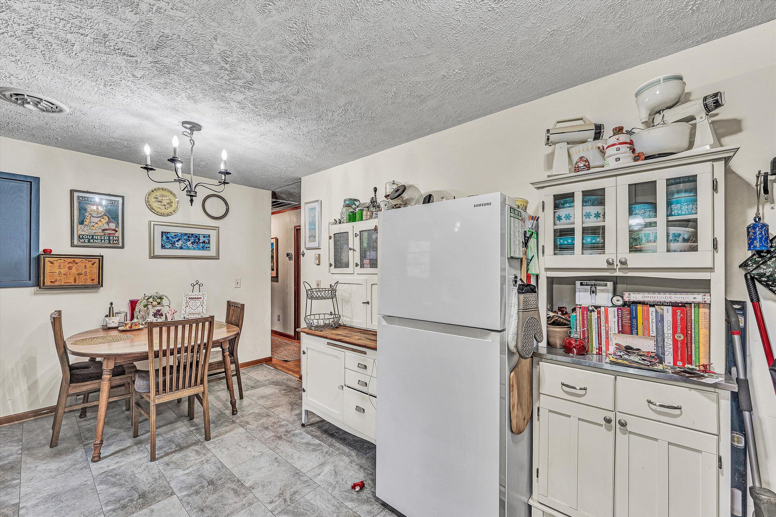 2671 Beulah LN