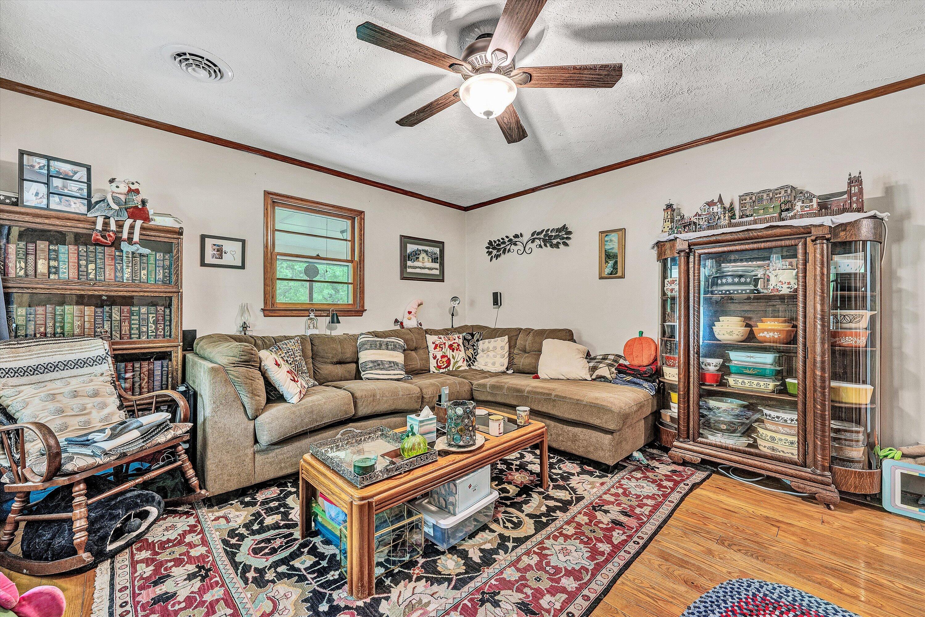 2671 Beulah LN