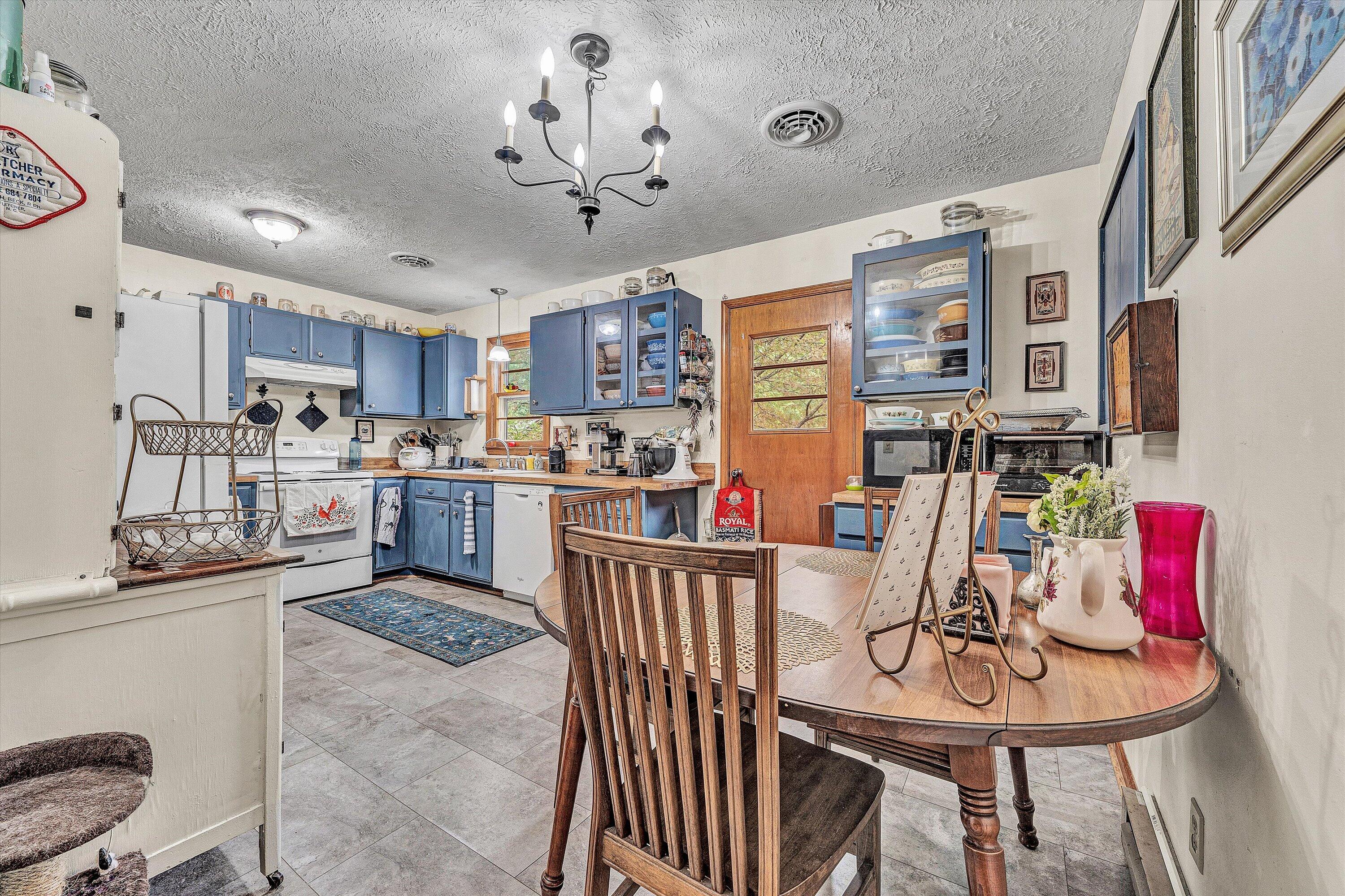 2671 Beulah LN