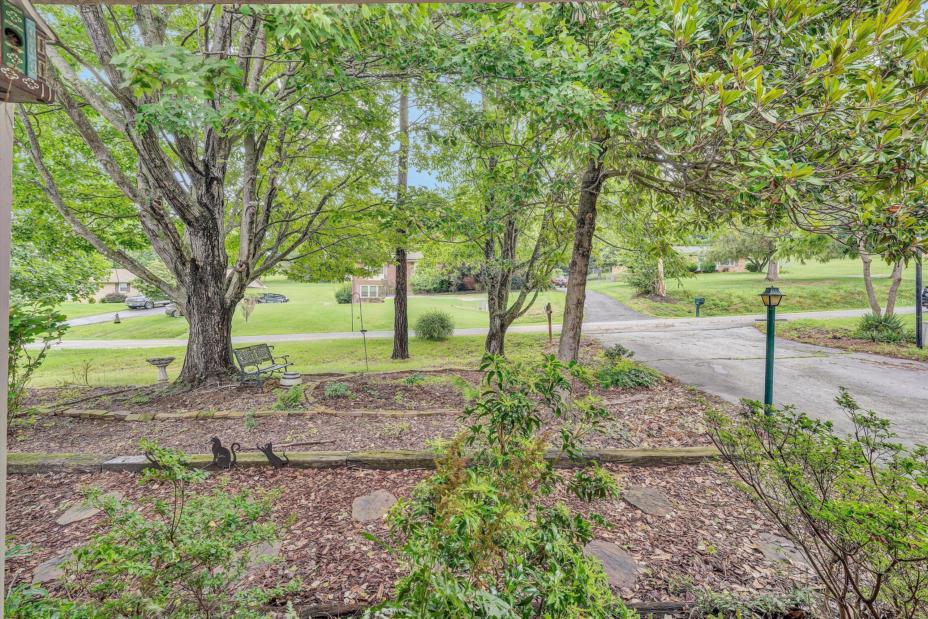 2671 Beulah LN