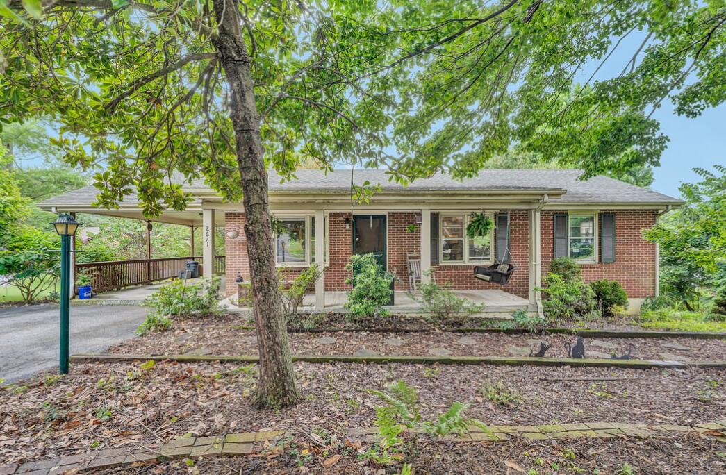 2671 Beulah LN