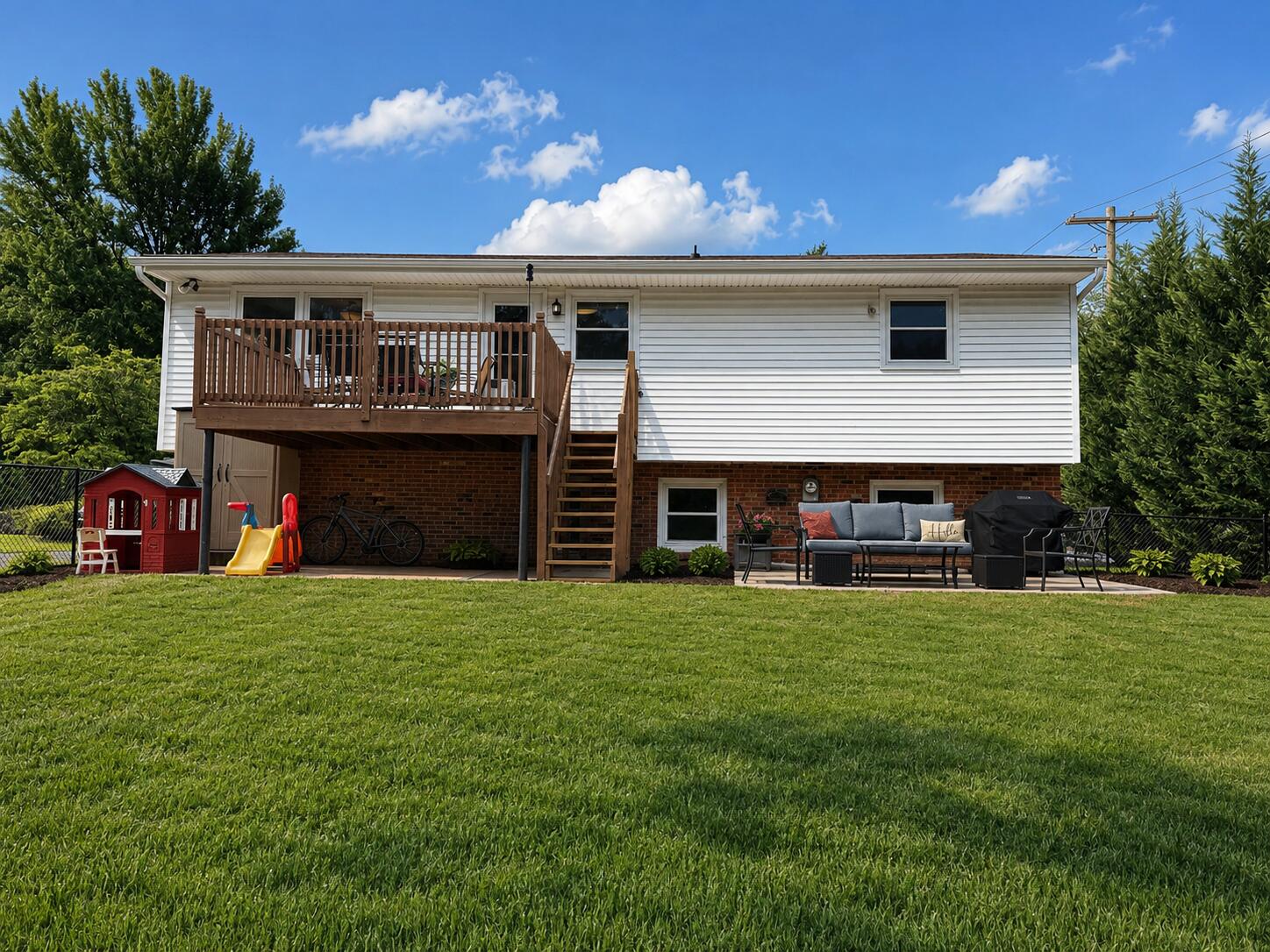 3428 S Park CIR
