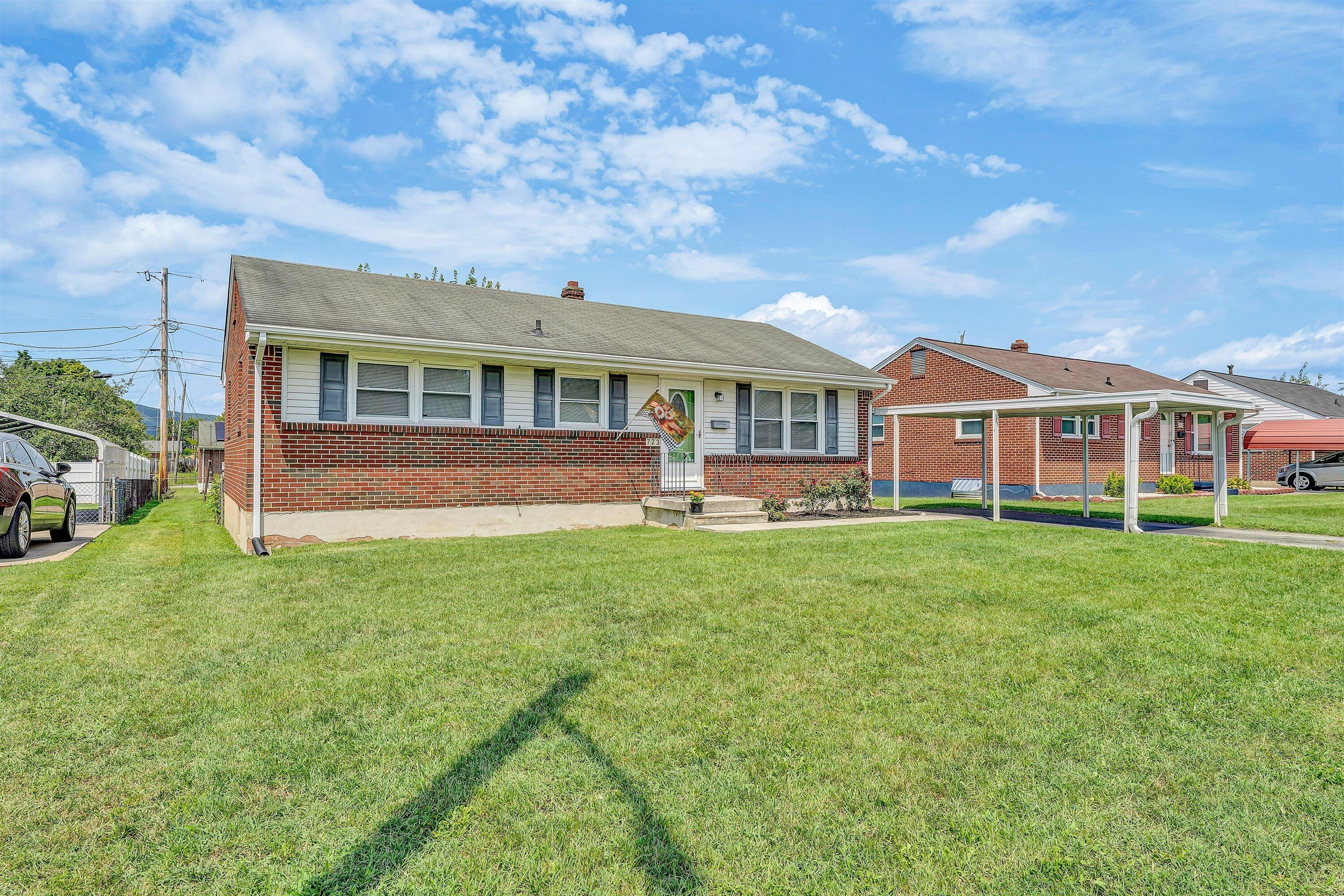 723 Fenwick DR