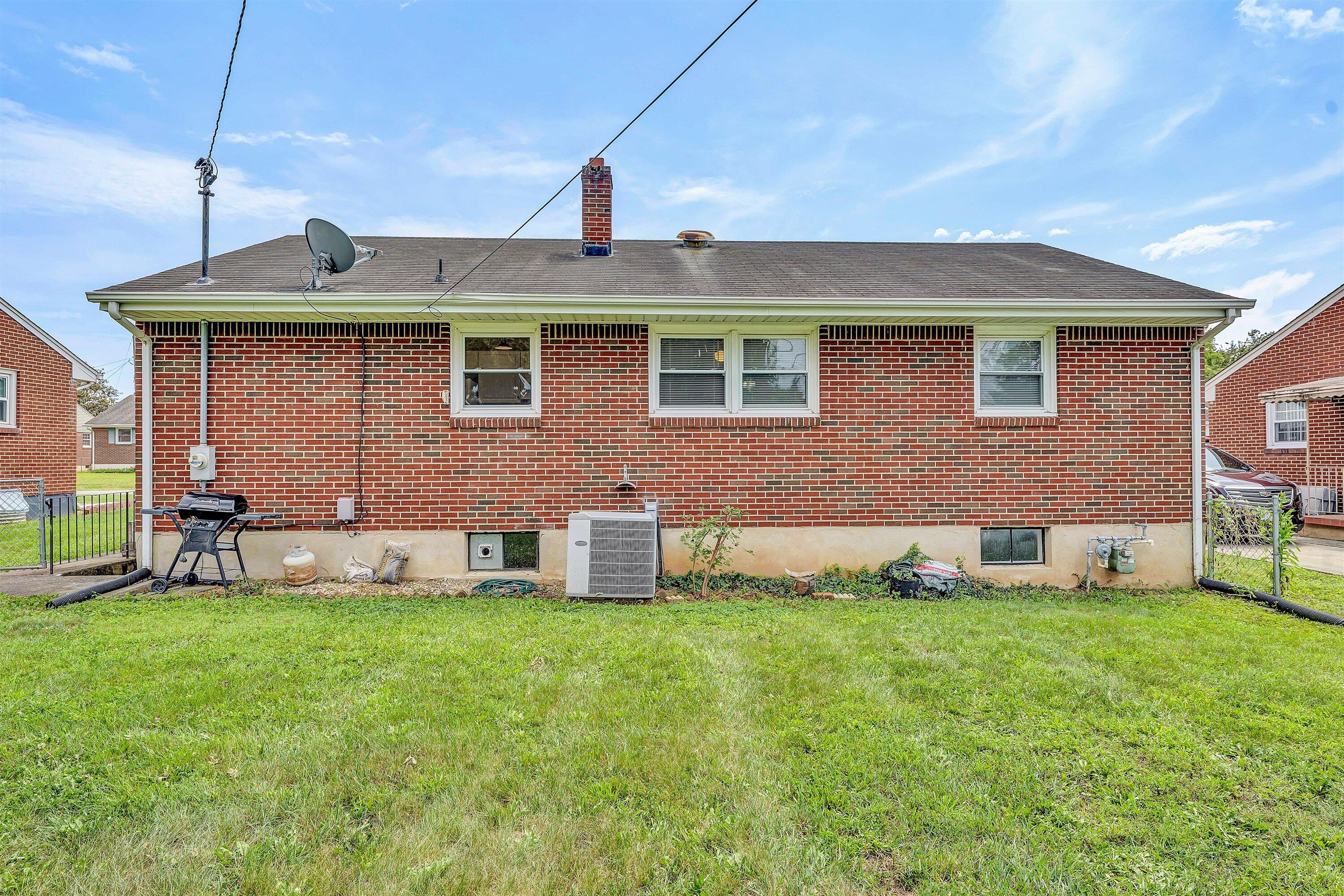 723 Fenwick DR