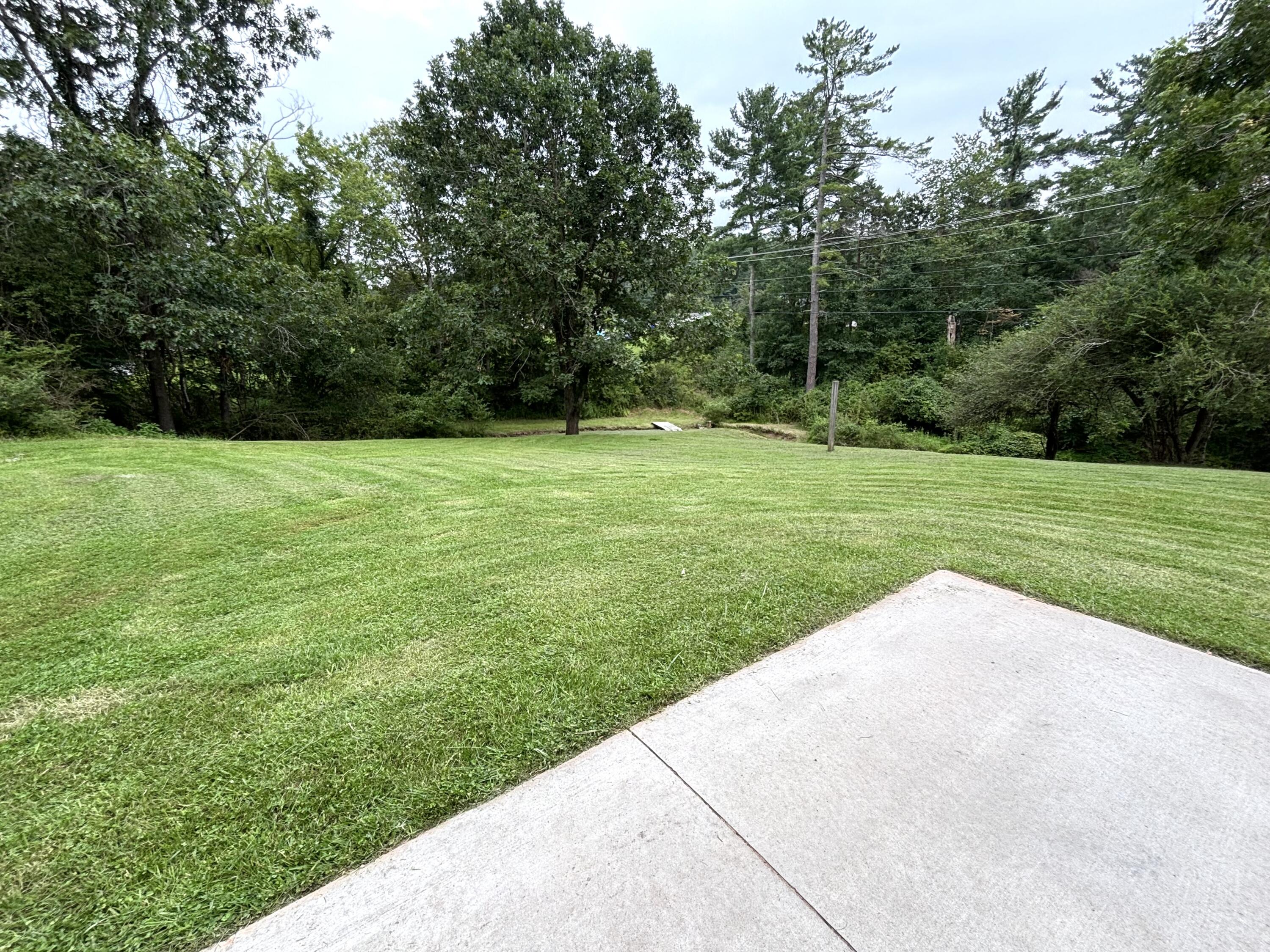 611 Mabry LN