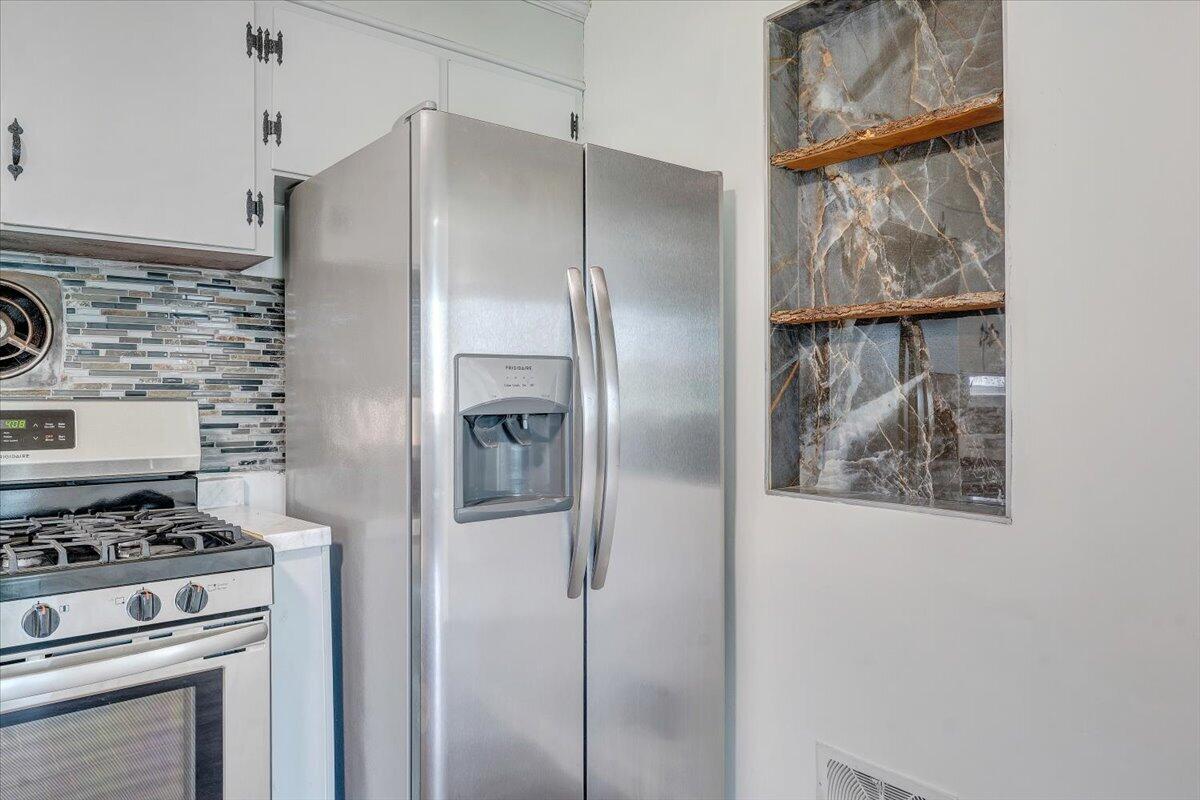 1302 22nd ST NW