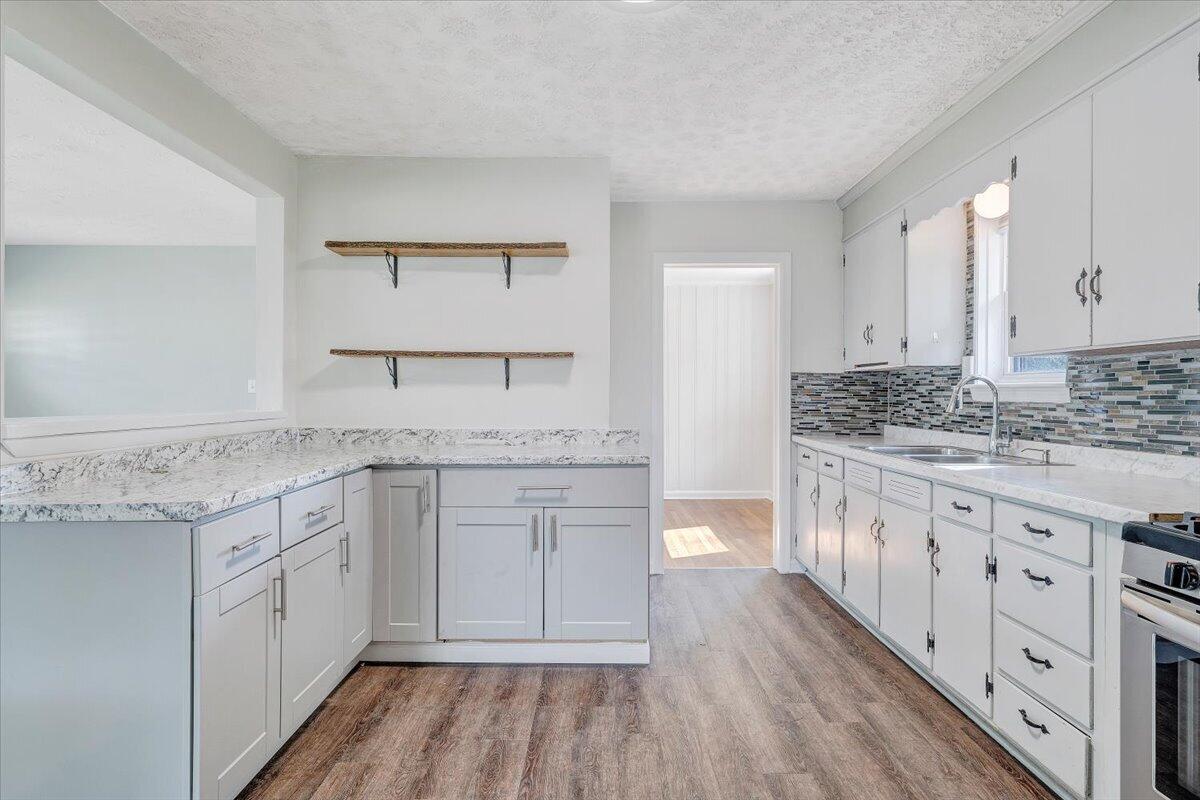 1302 22nd ST NW