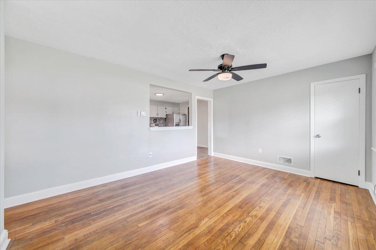 1302 22nd ST NW