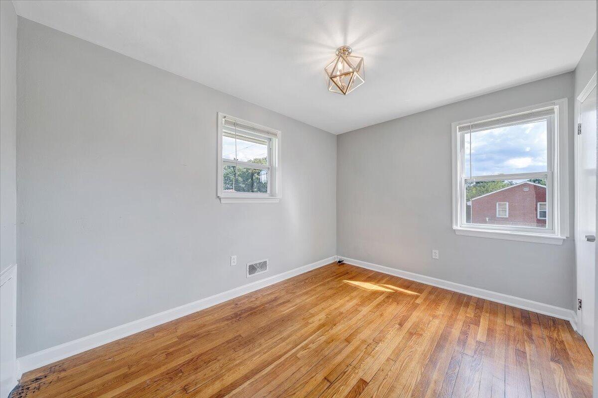 1302 22nd ST NW