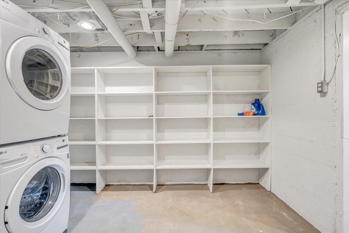 1302 22nd ST NW