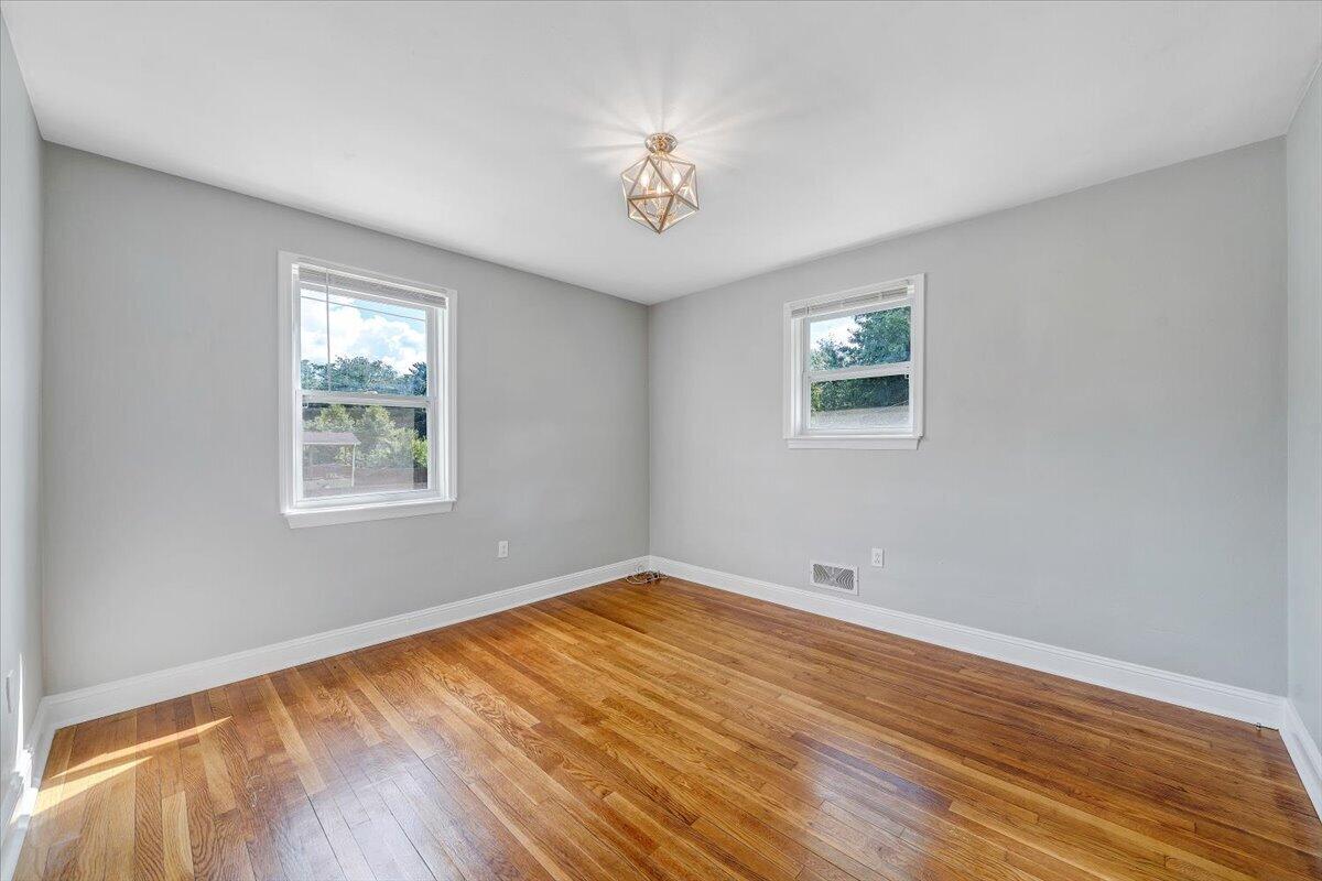 1302 22nd ST NW
