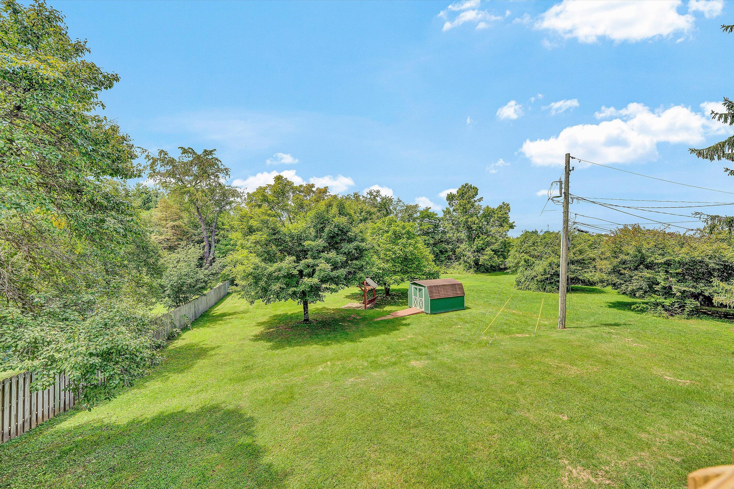 215 S Hill DR