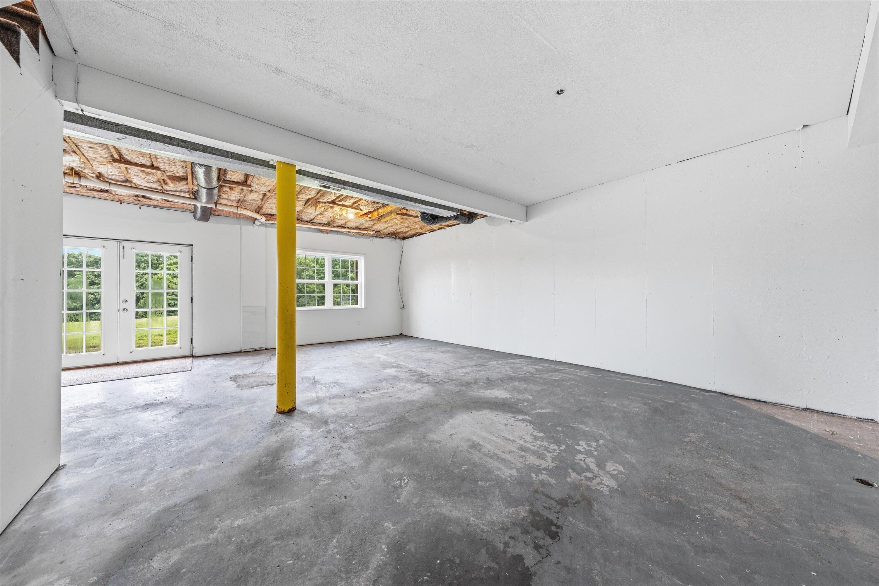1147 Bluewater DR
