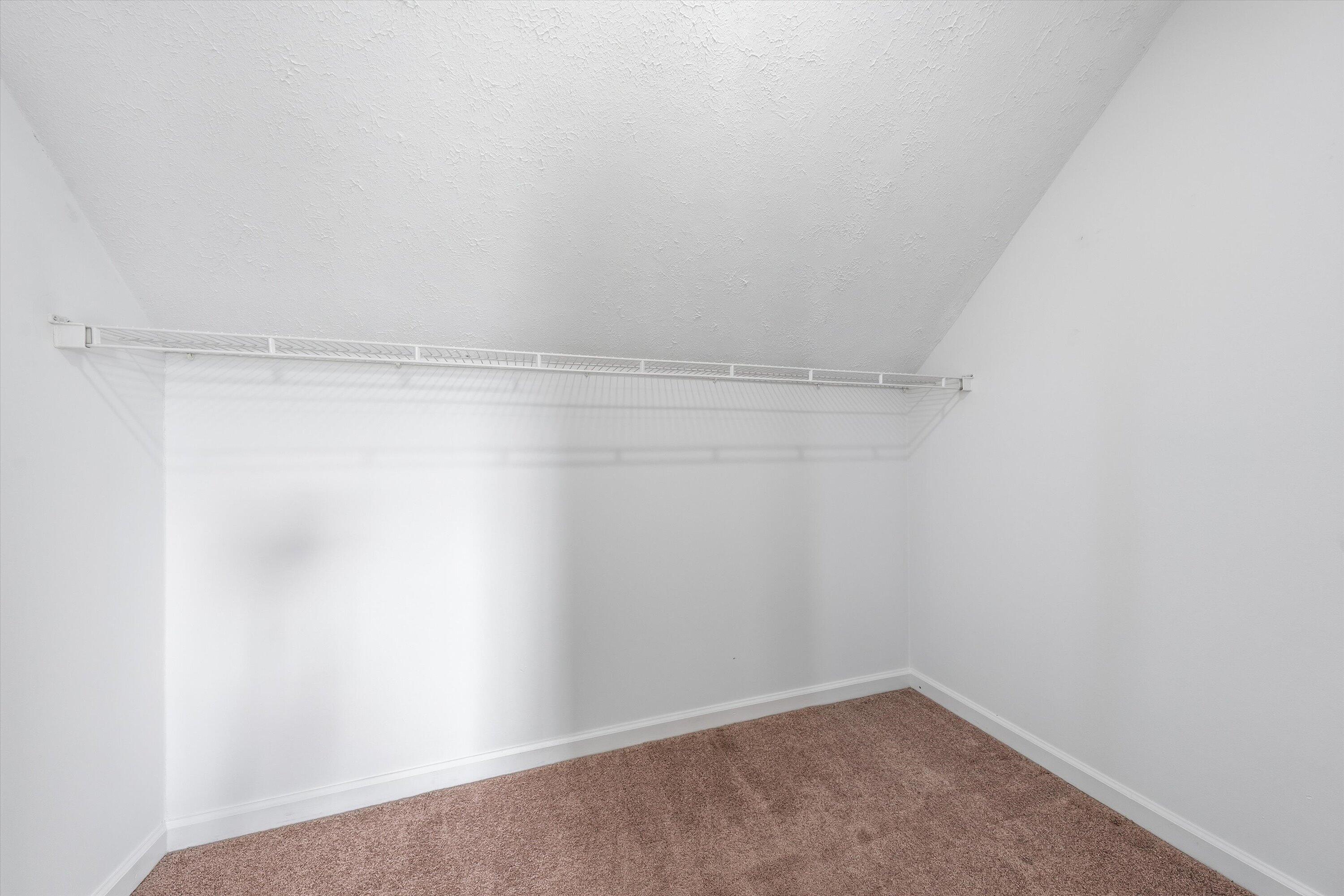 1147 Bluewater DR