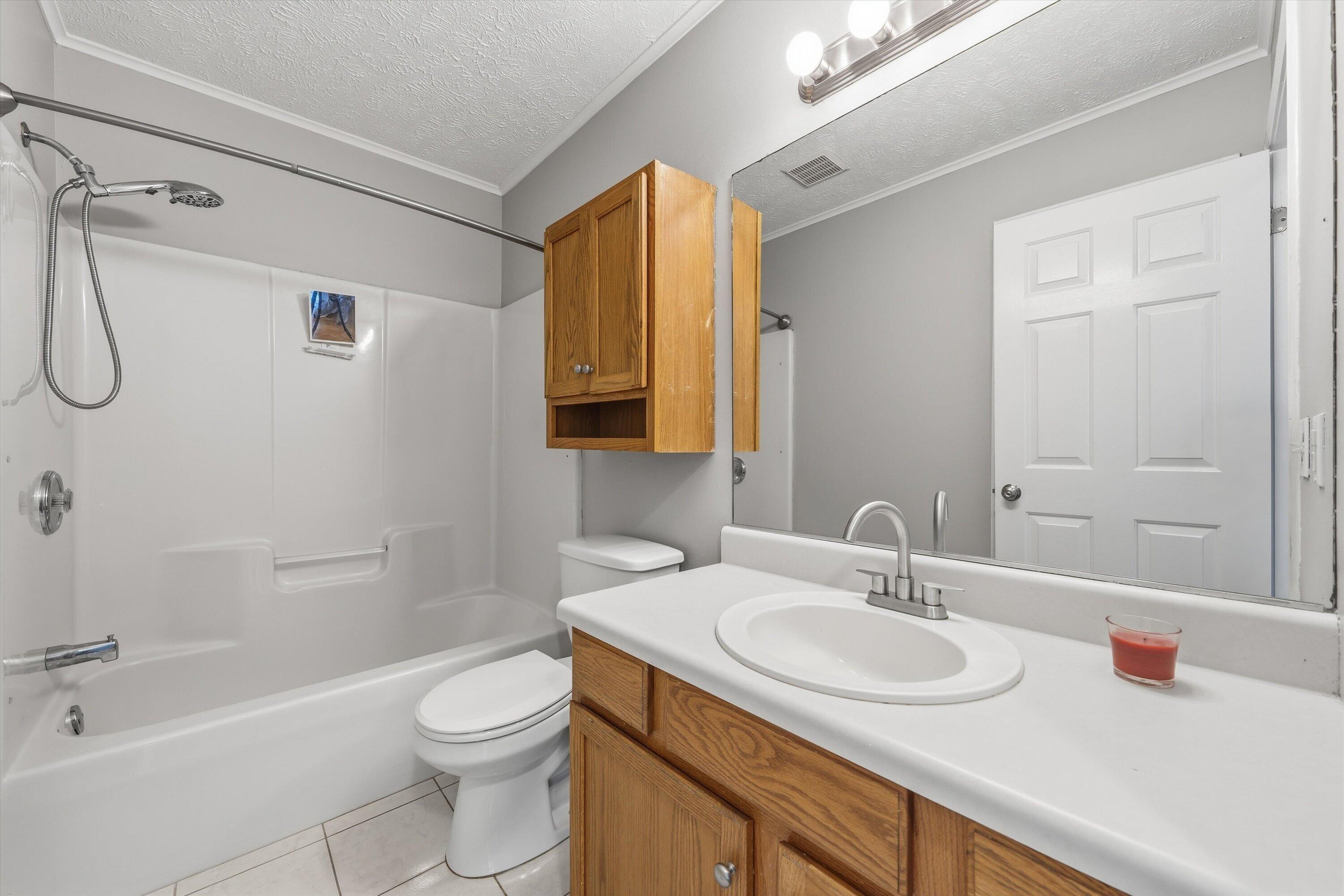1147 Bluewater DR