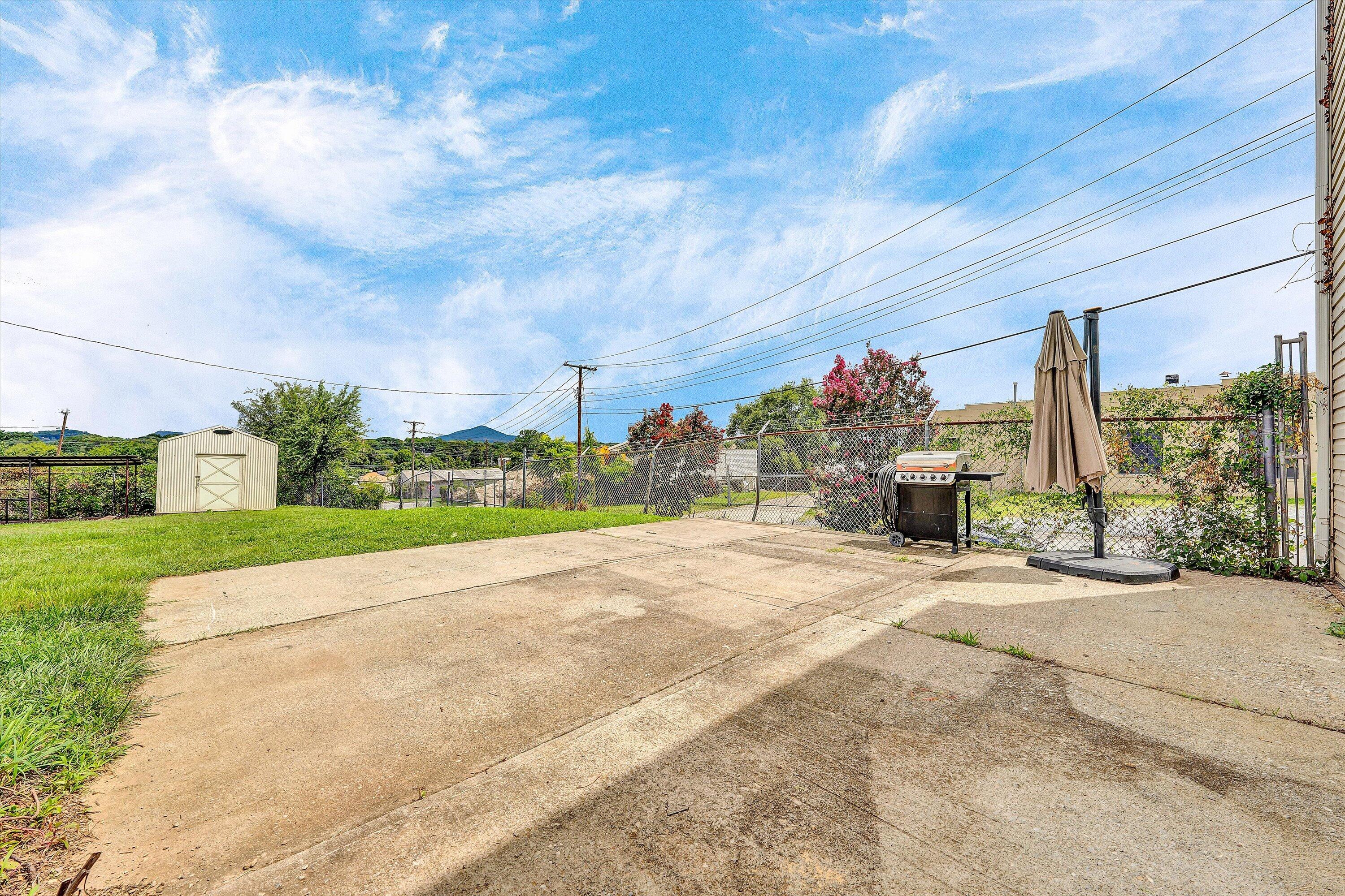701-707 Salem AVE SW