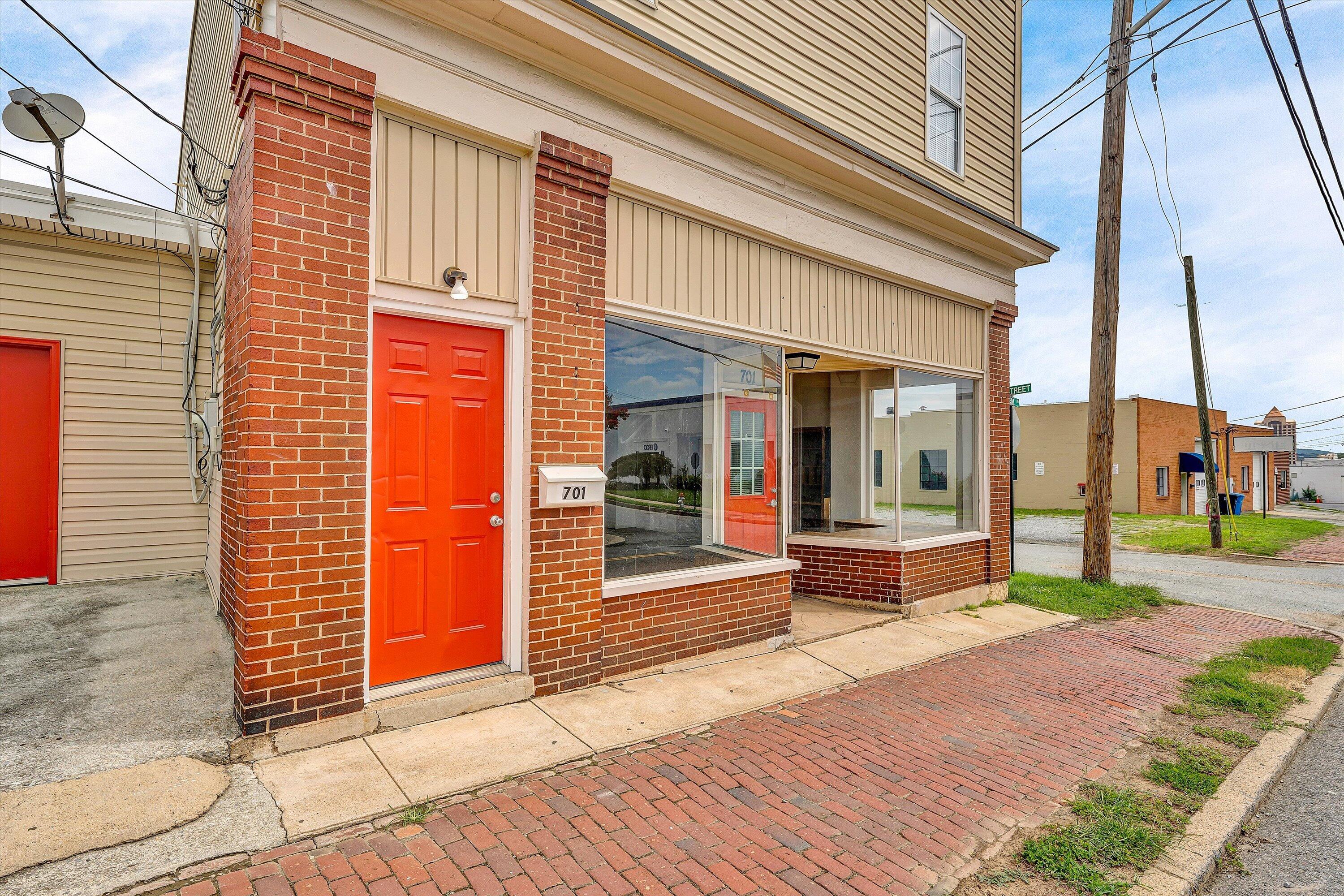 701-707 Salem AVE SW