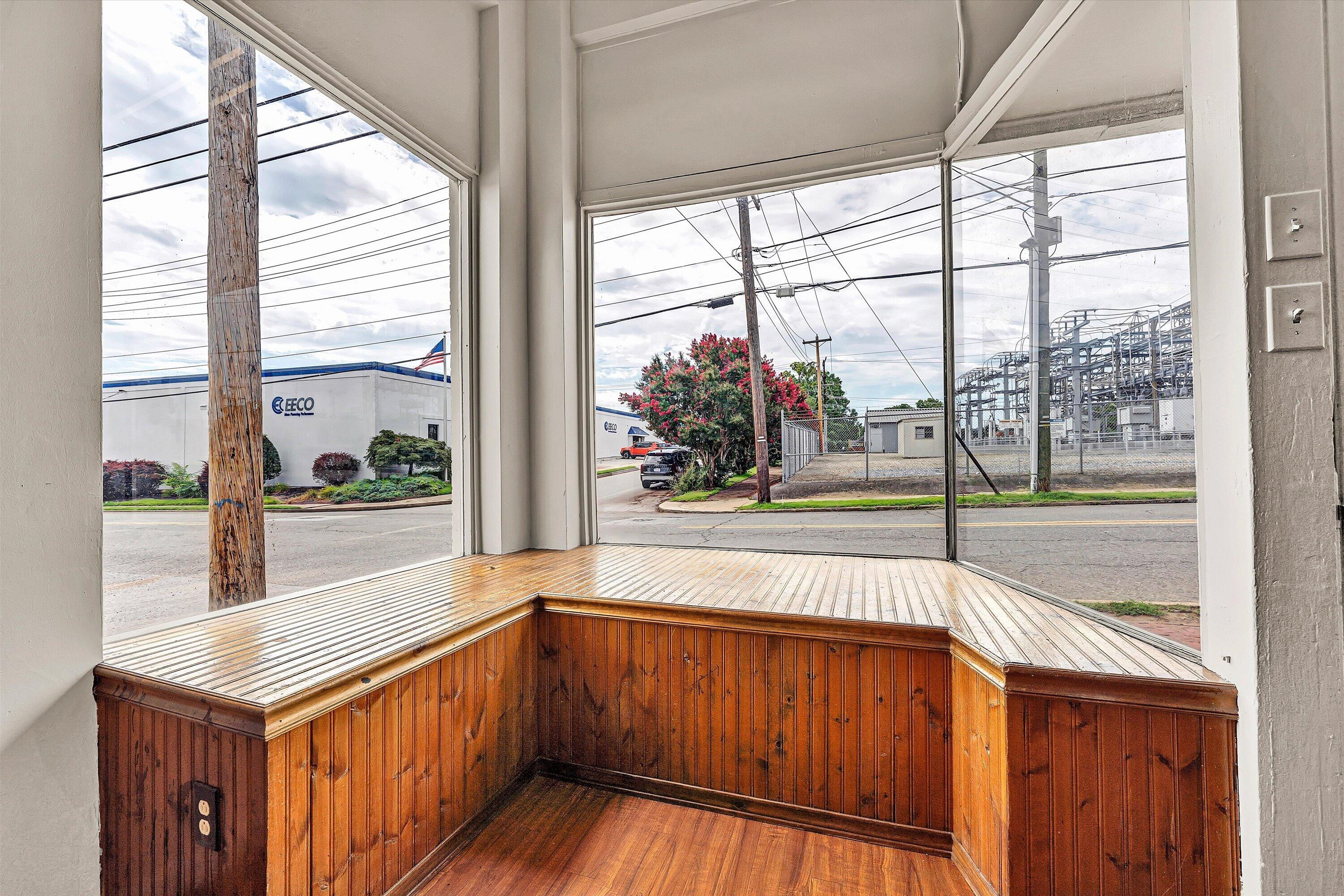 701-707 Salem AVE SW