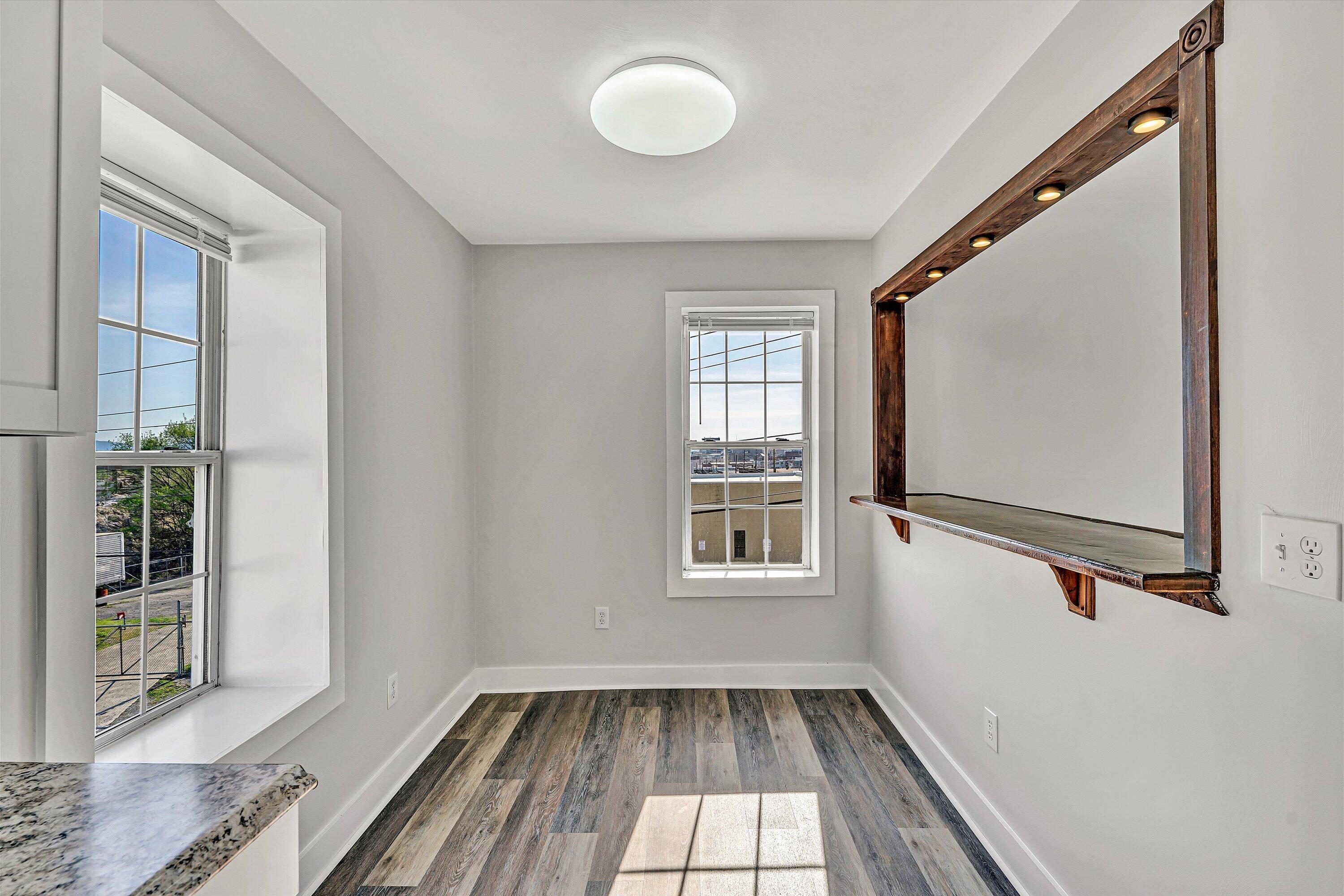 701-707 Salem AVE SW