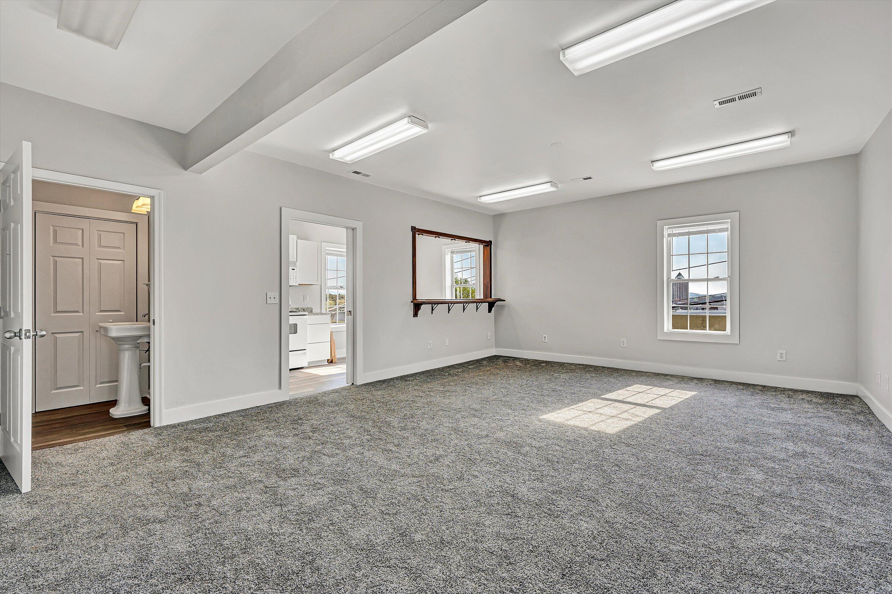 701-707 Salem AVE SW