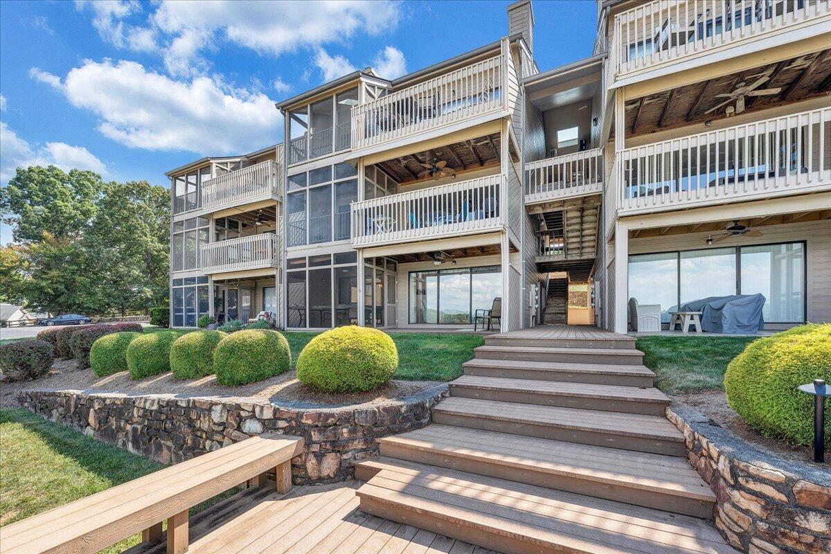 845 Gangplank RD 205