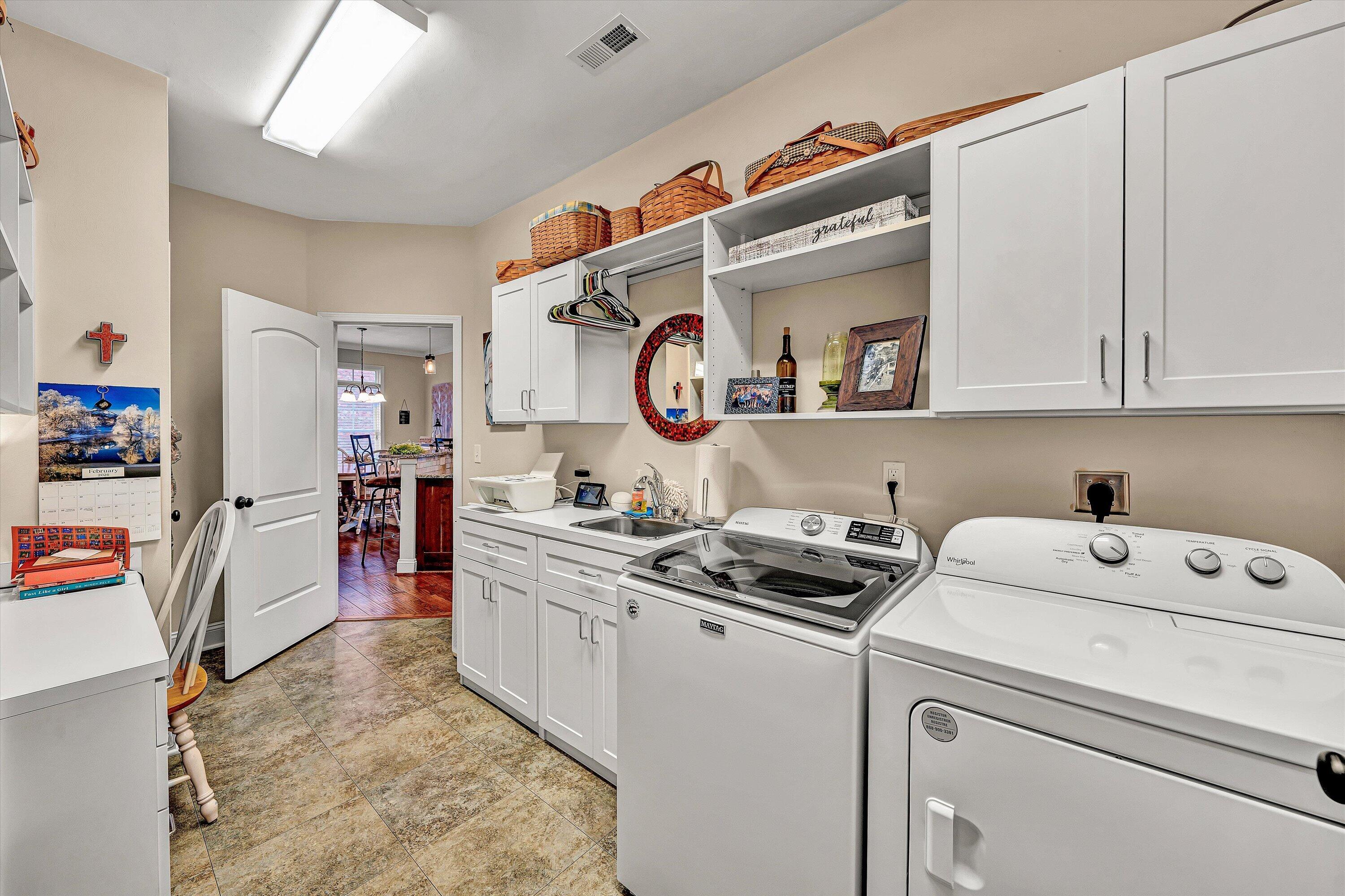 475 Deer Run CIR