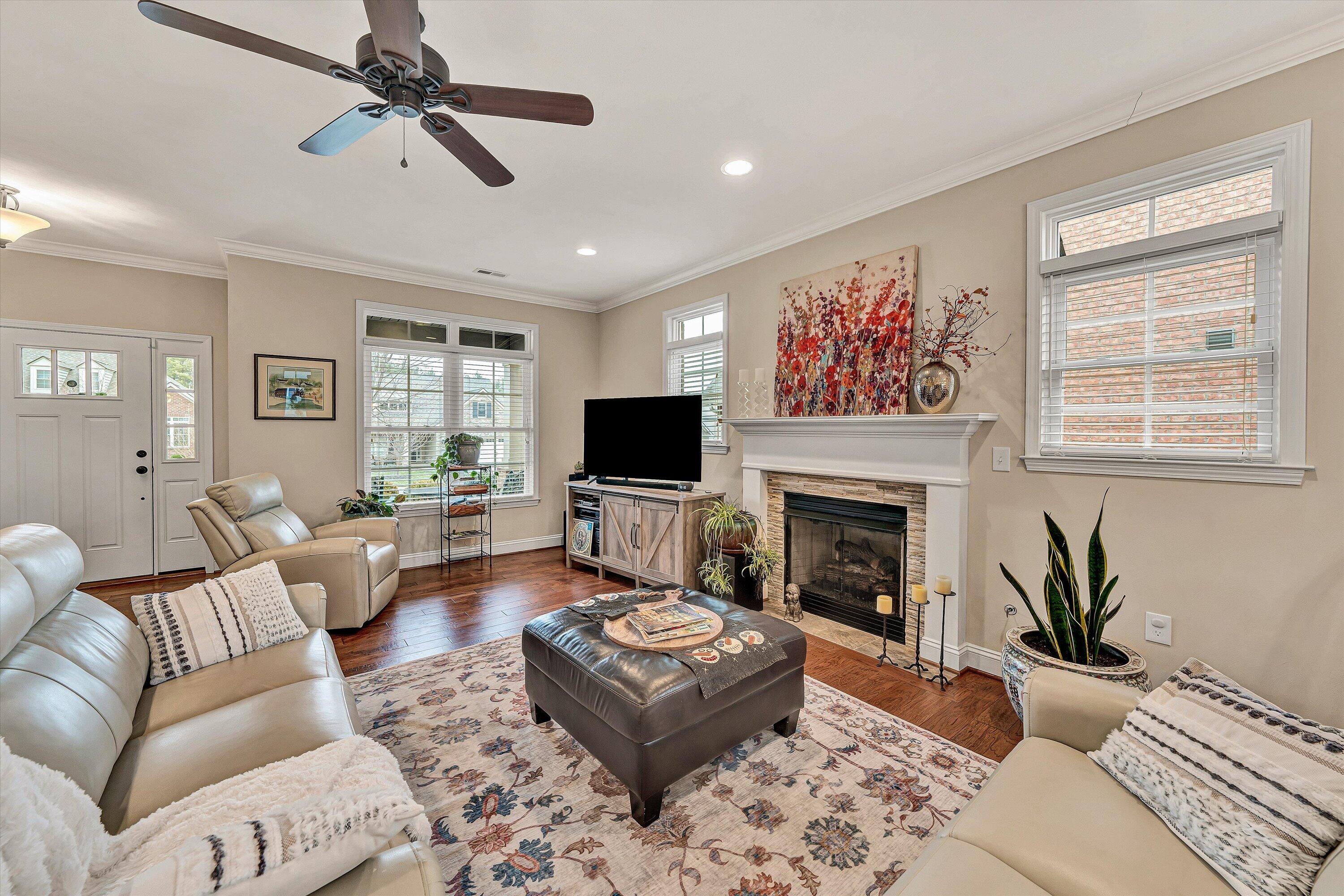 475 Deer Run CIR