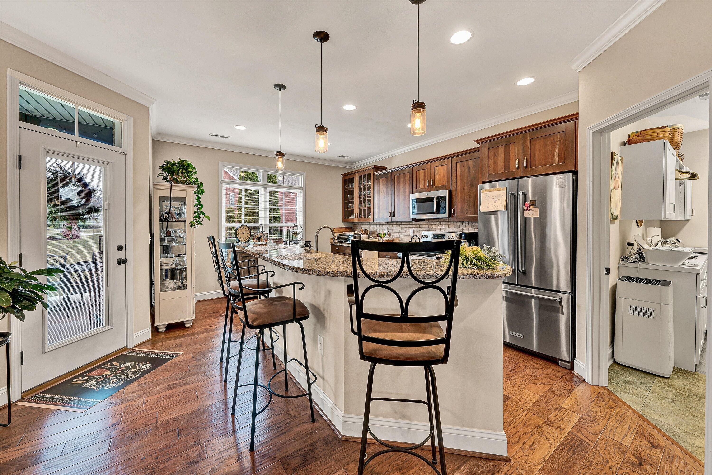 475 Deer Run CIR