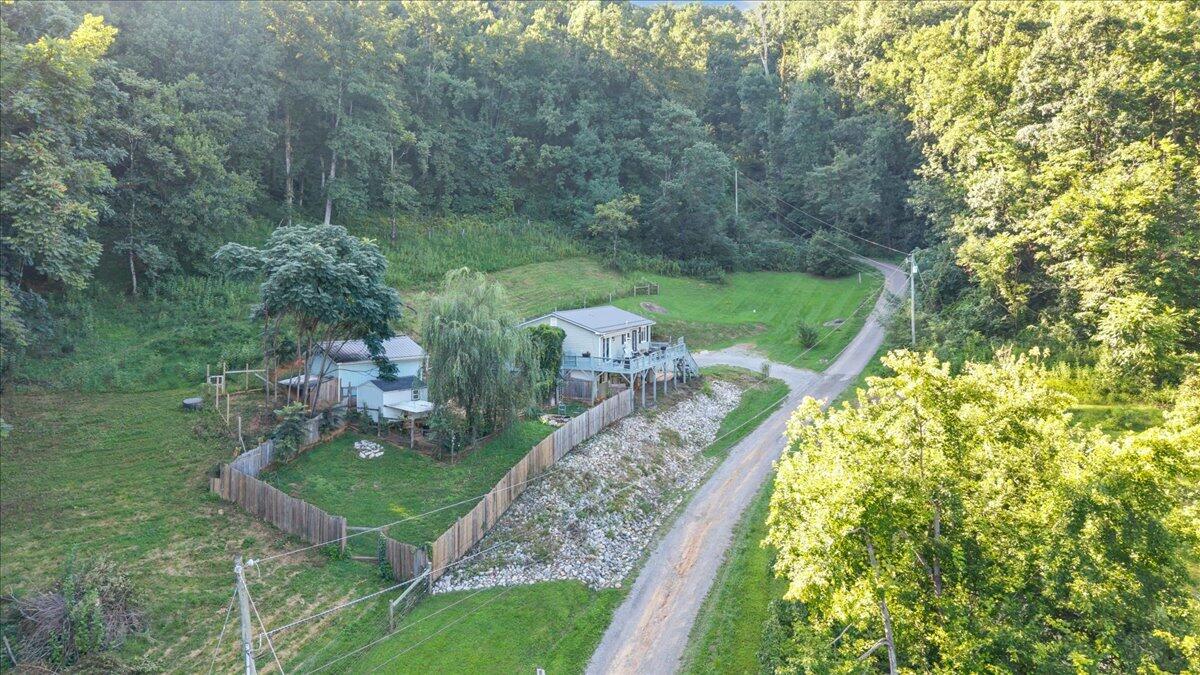351 Meadow Branch RD