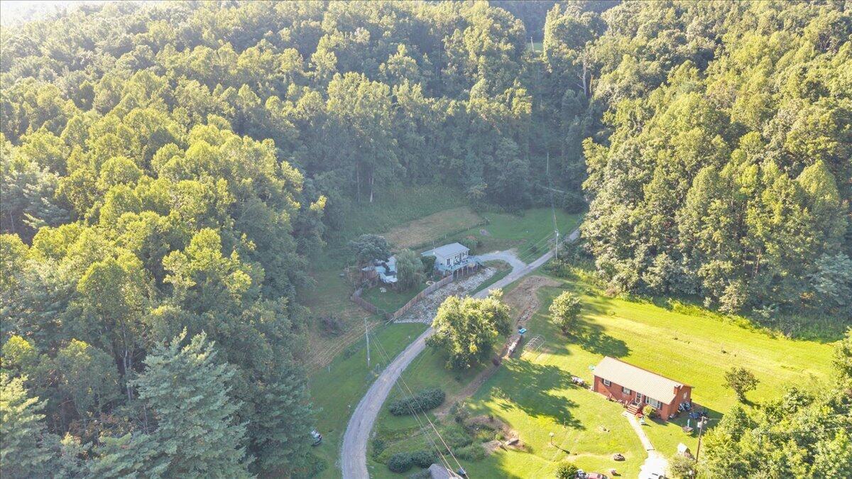 351 Meadow Branch RD