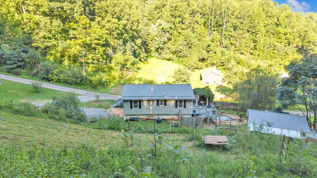 351 Meadow Branch RD