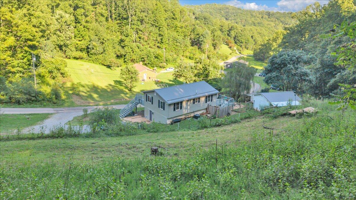 351 Meadow Branch RD