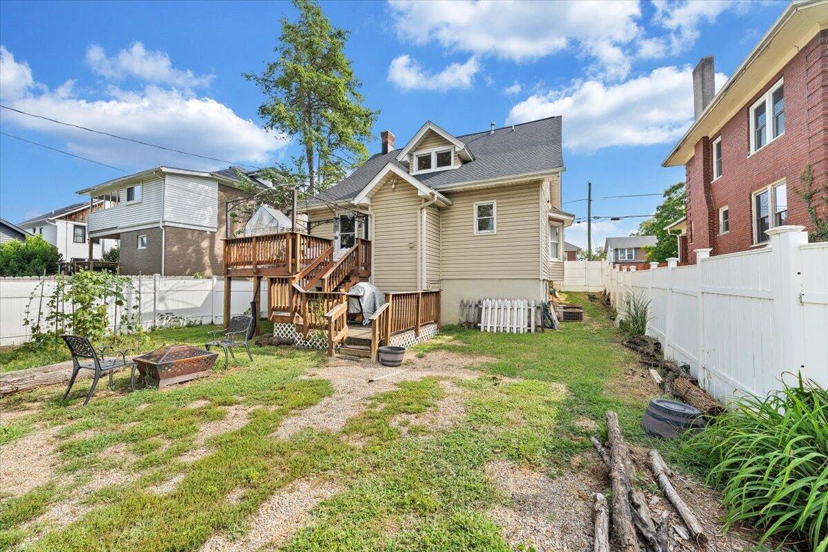 2115 Memorial AVE SW