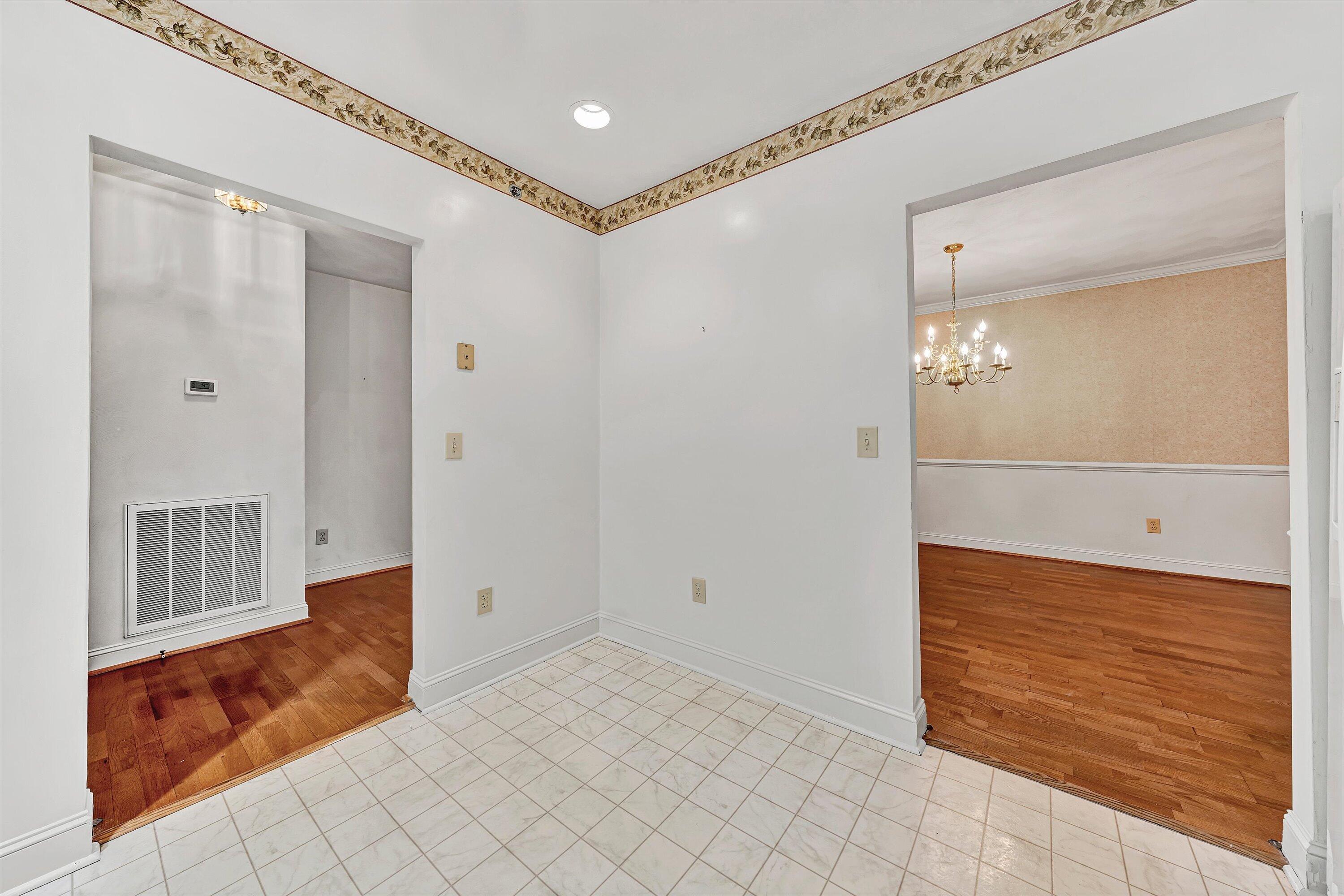 4444 Pheasant Ridge RD APT 305