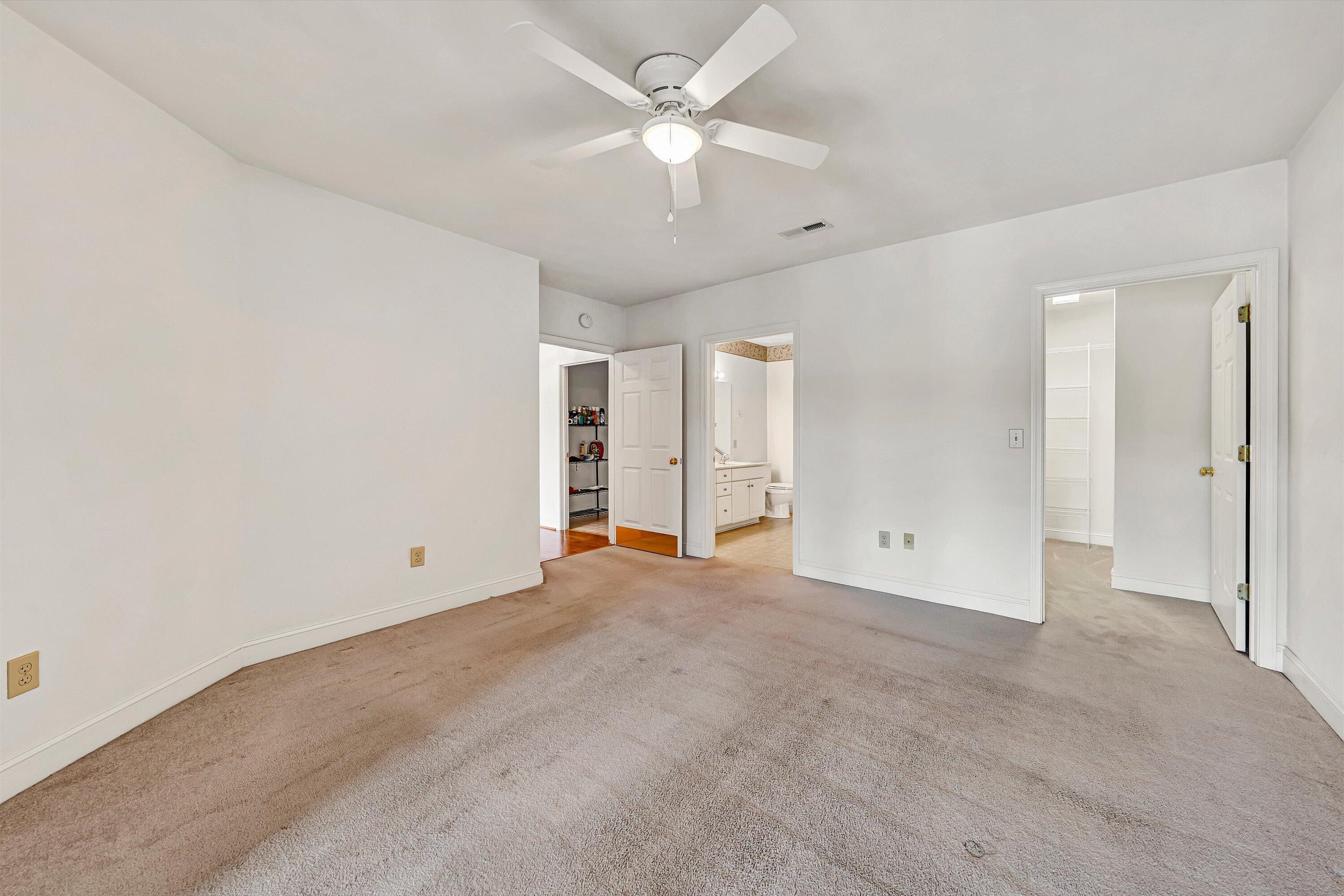 4444 Pheasant Ridge RD APT 305